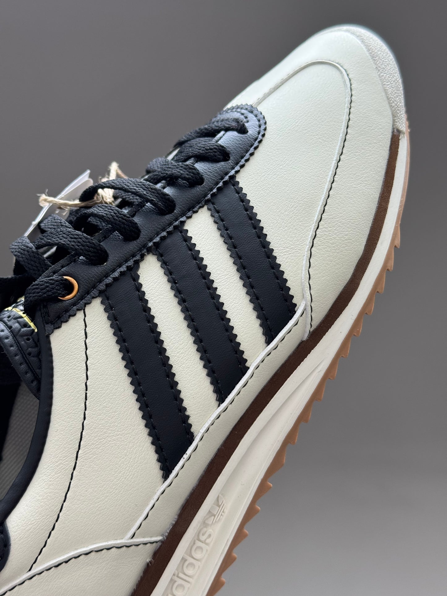 Adidas SL 72