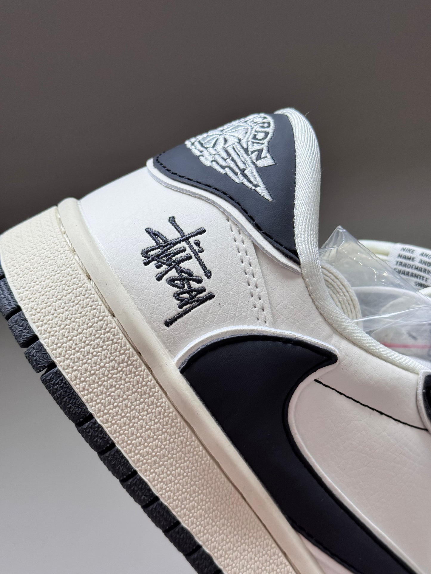 Air Jordan 1 Low
