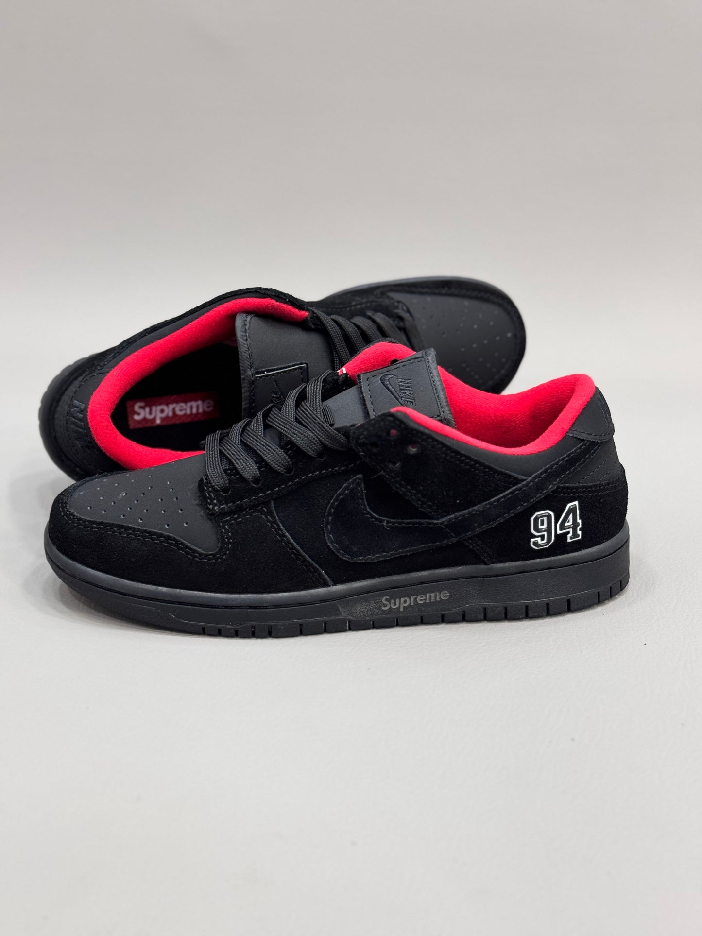 Nike Dunk Low Supreme