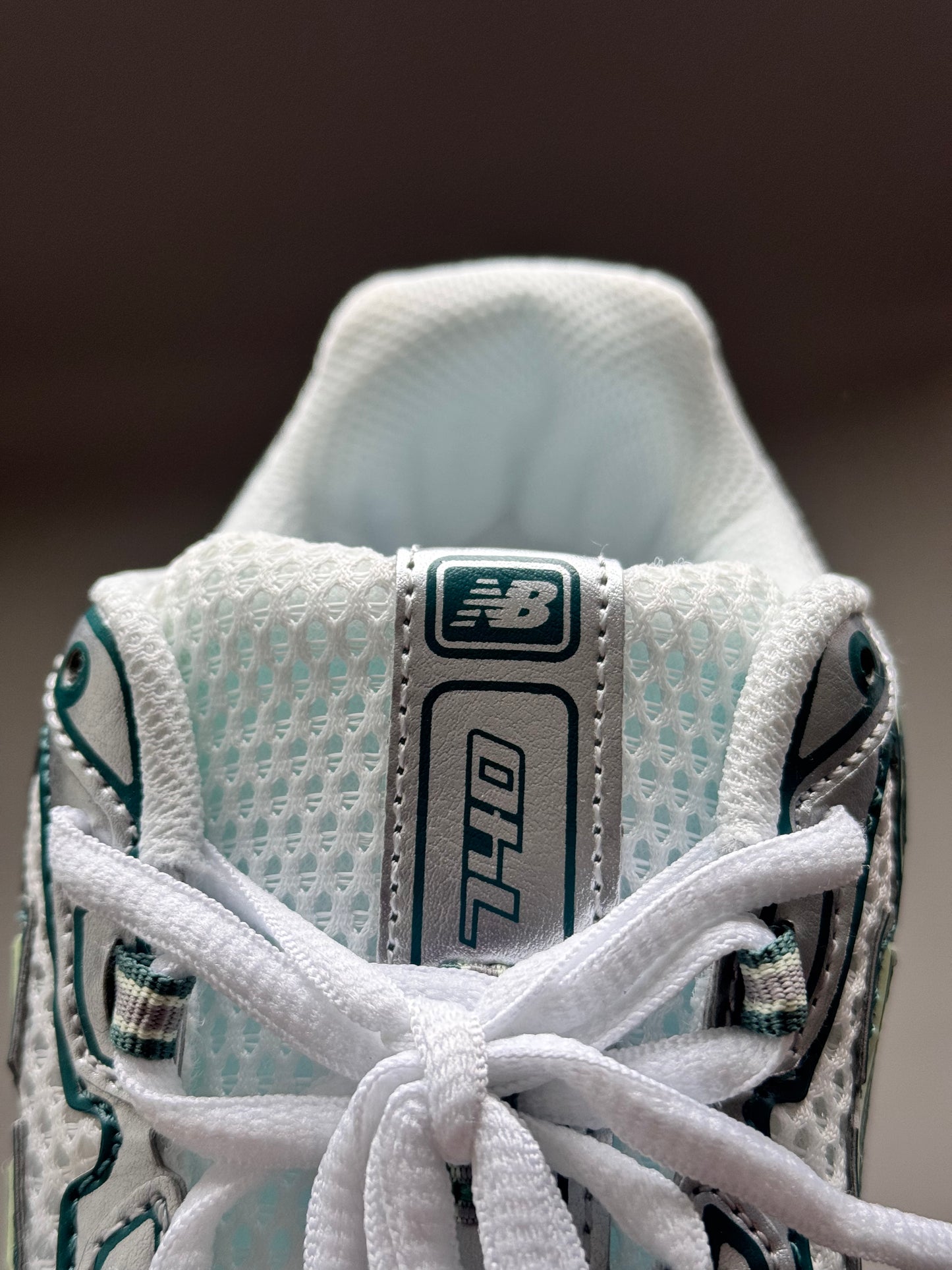 New Balance 740v2