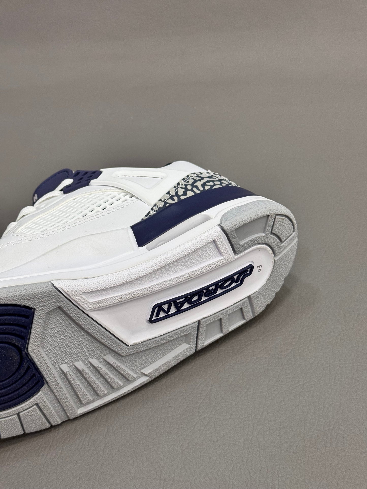 Air Jordan Spizike Low Obsidian