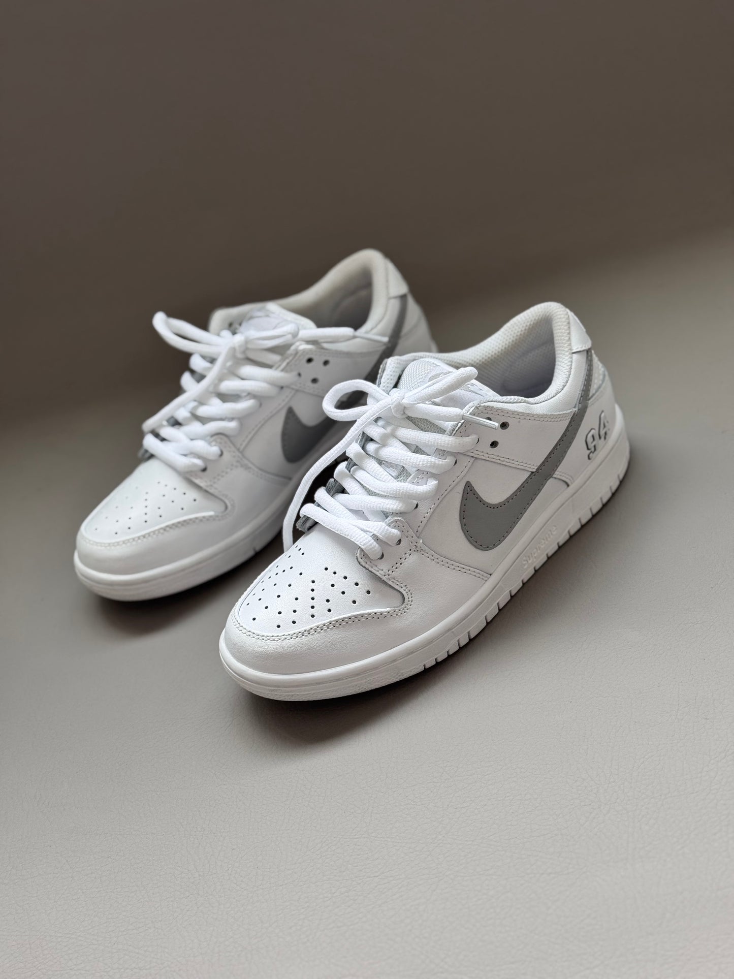 Nike Dunk Low x Supreme