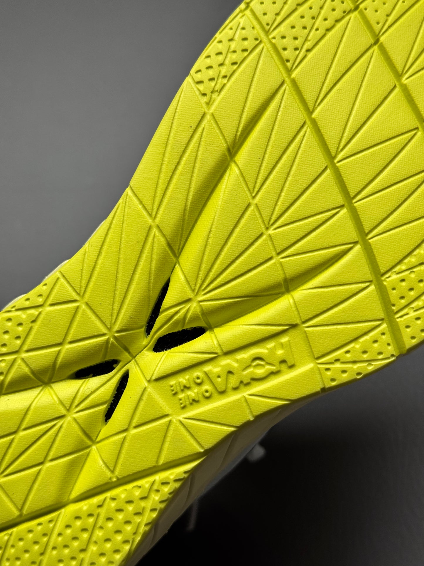 Hoka Challenger