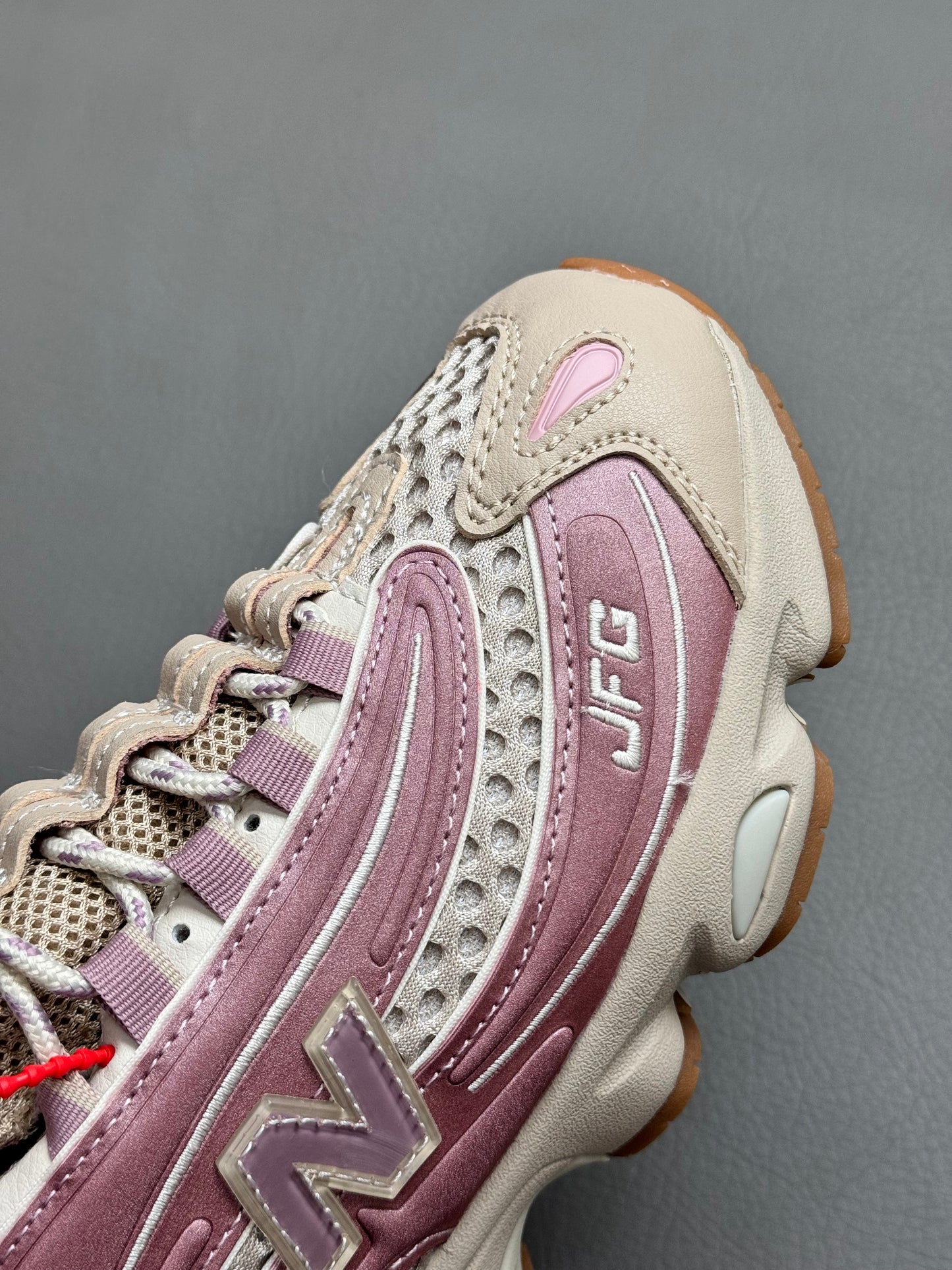 New Balance 1000