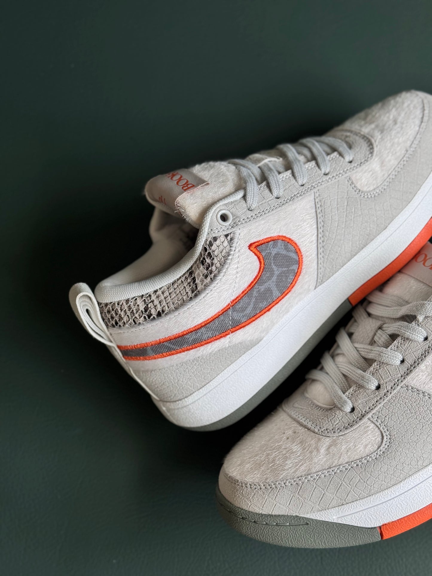 Nike Book 1