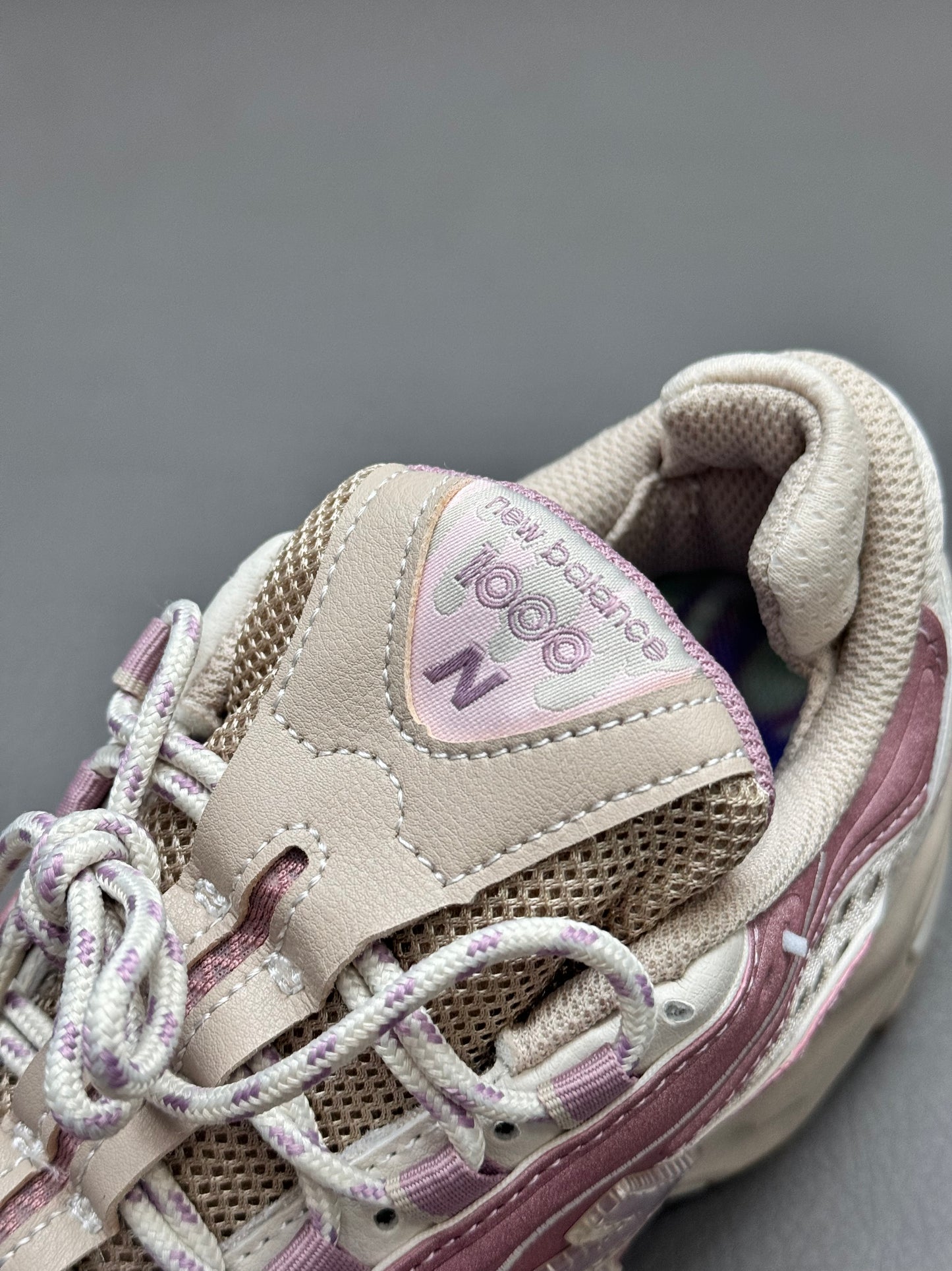New Balance 1000
