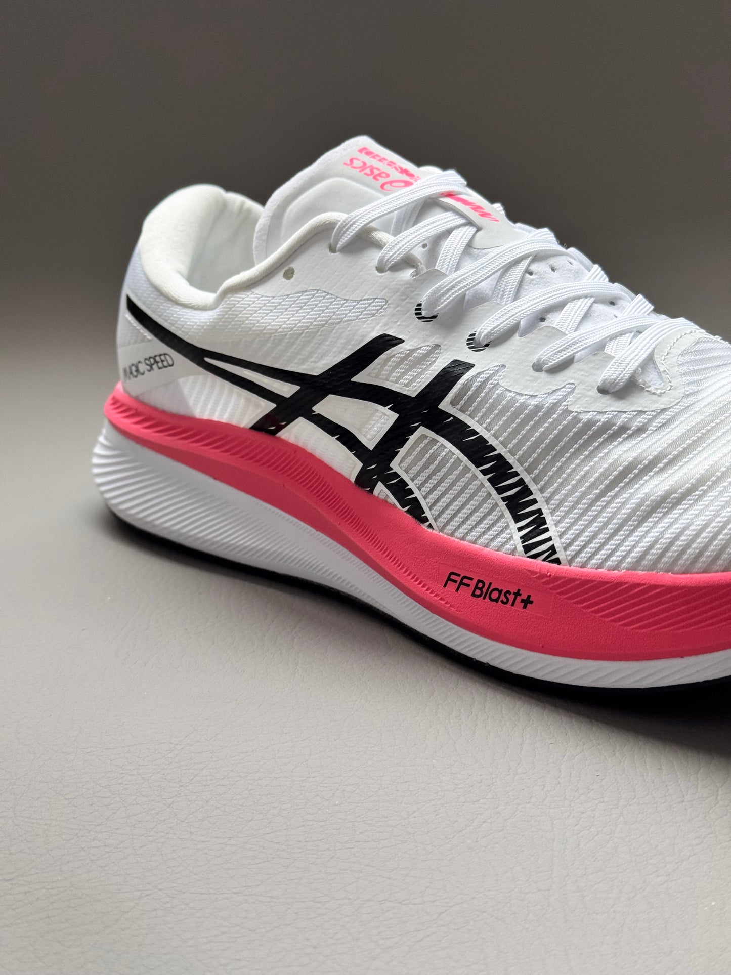 Asics Magic Speed 3