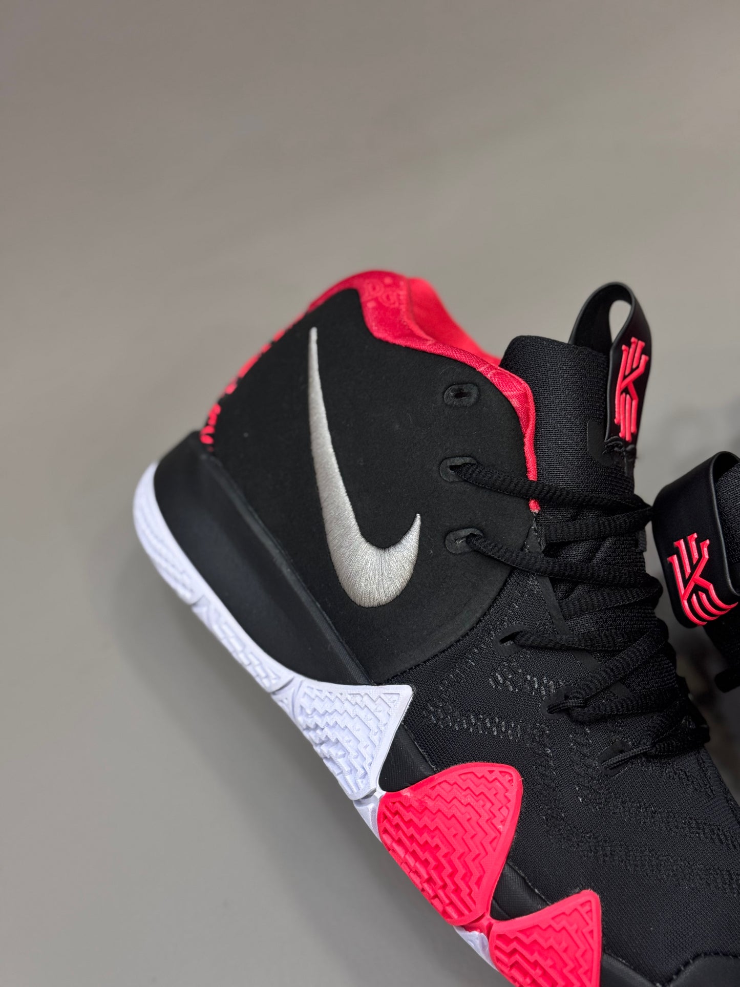 Nike Kyrie 4