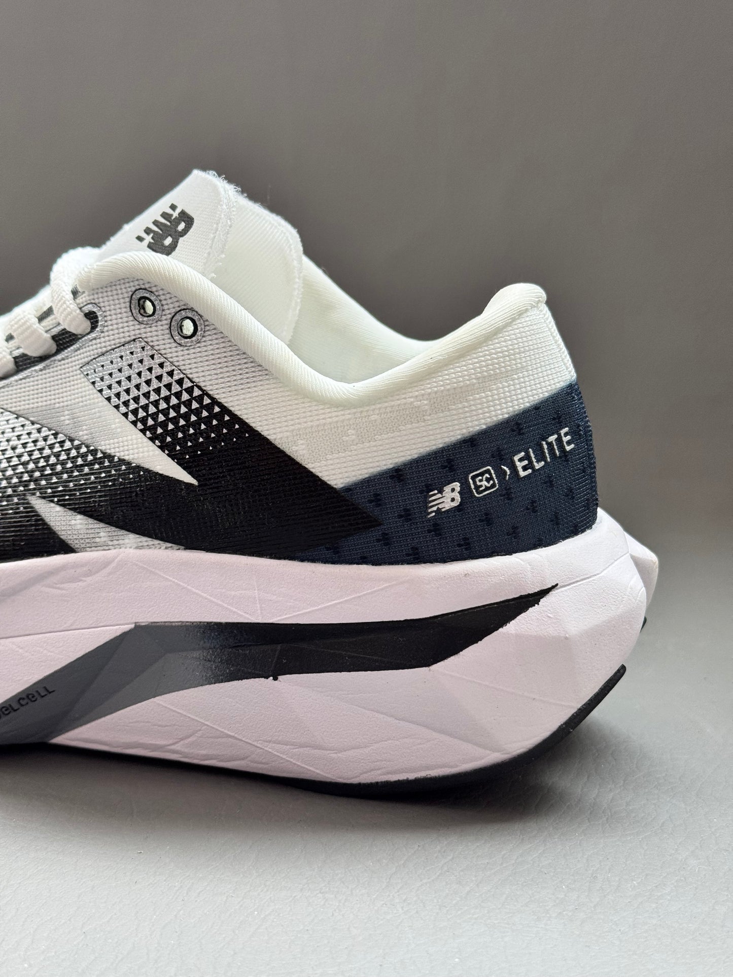 New Balance Fuelcell Rebel