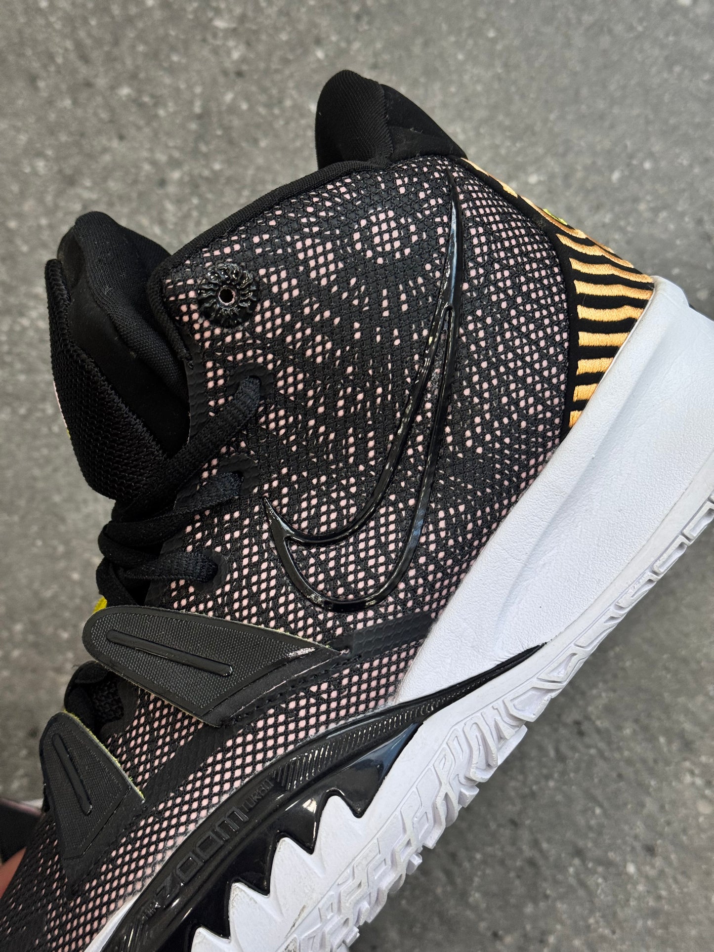 Nike Kyrie 7