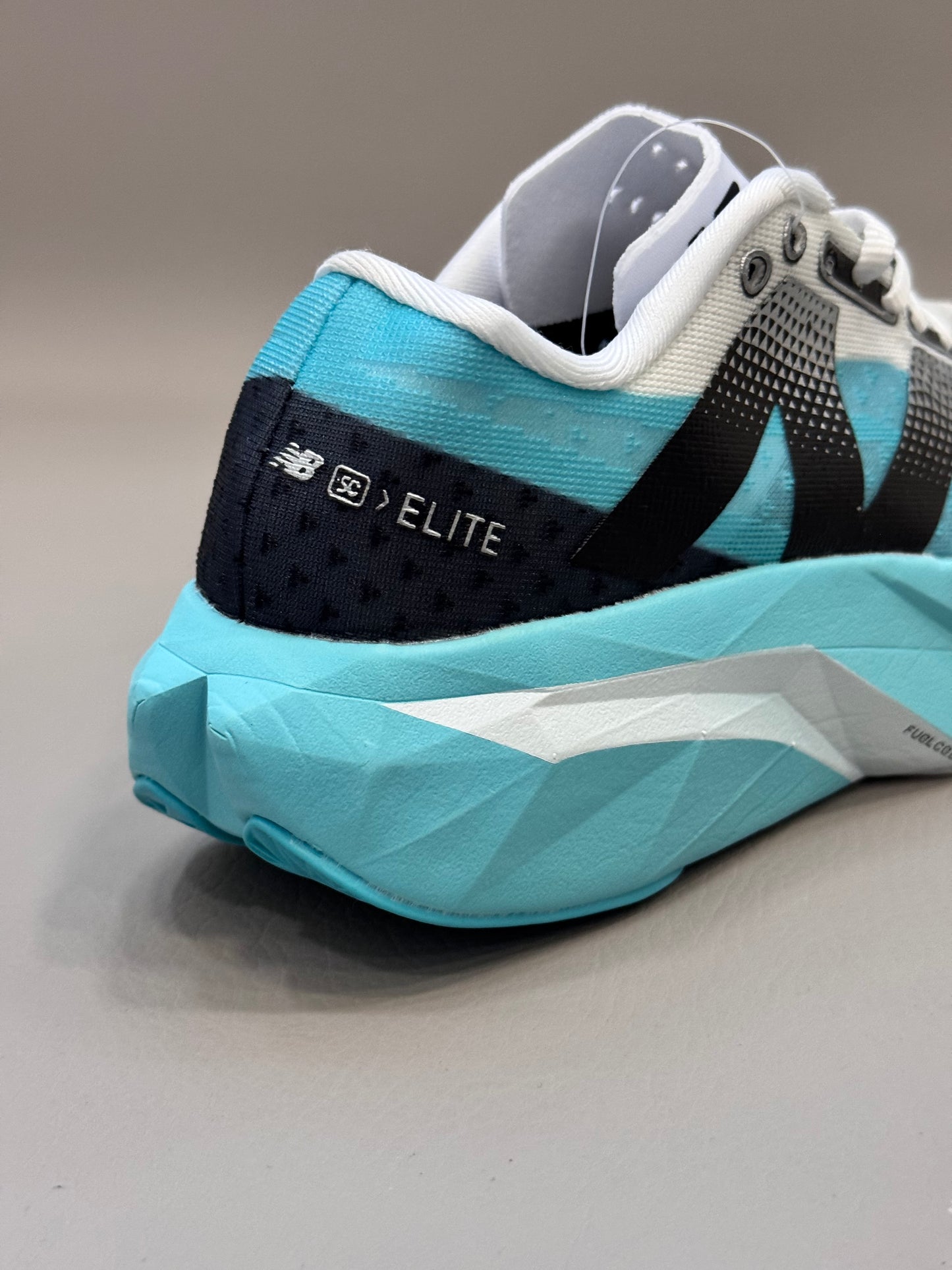New Balance Fuelcell Supercomp
