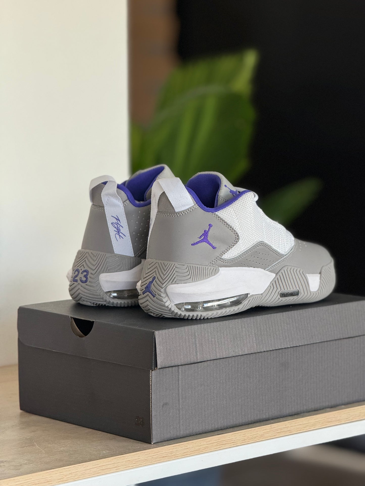 Jordan Stay Loyal