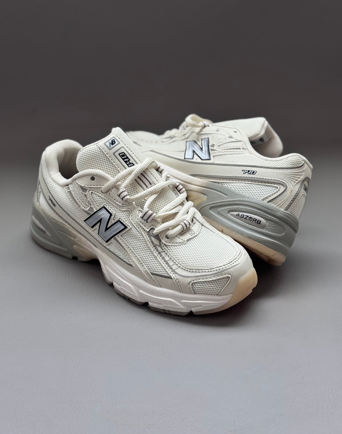 New Balance 740v2