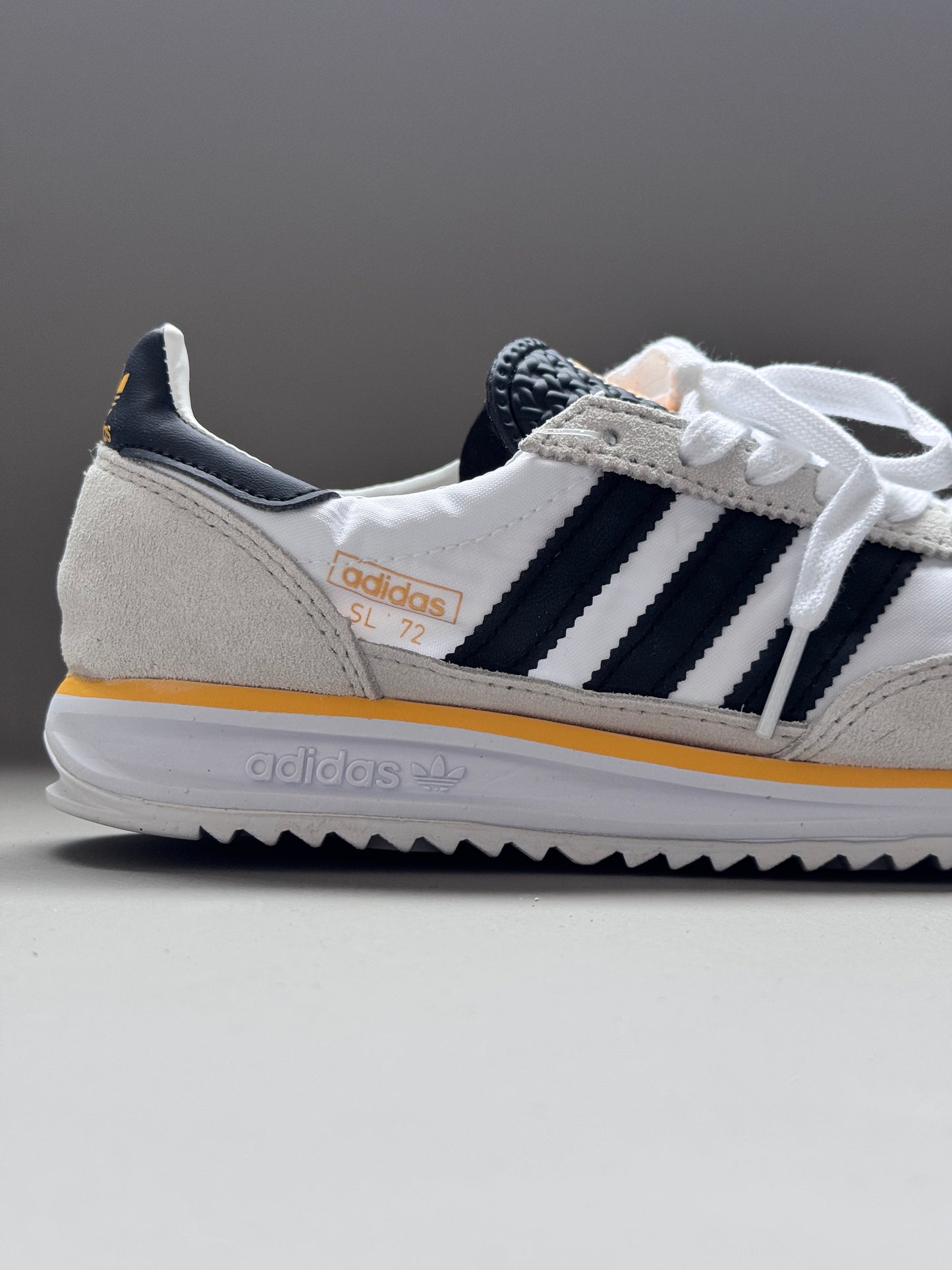 Adidas SL 72