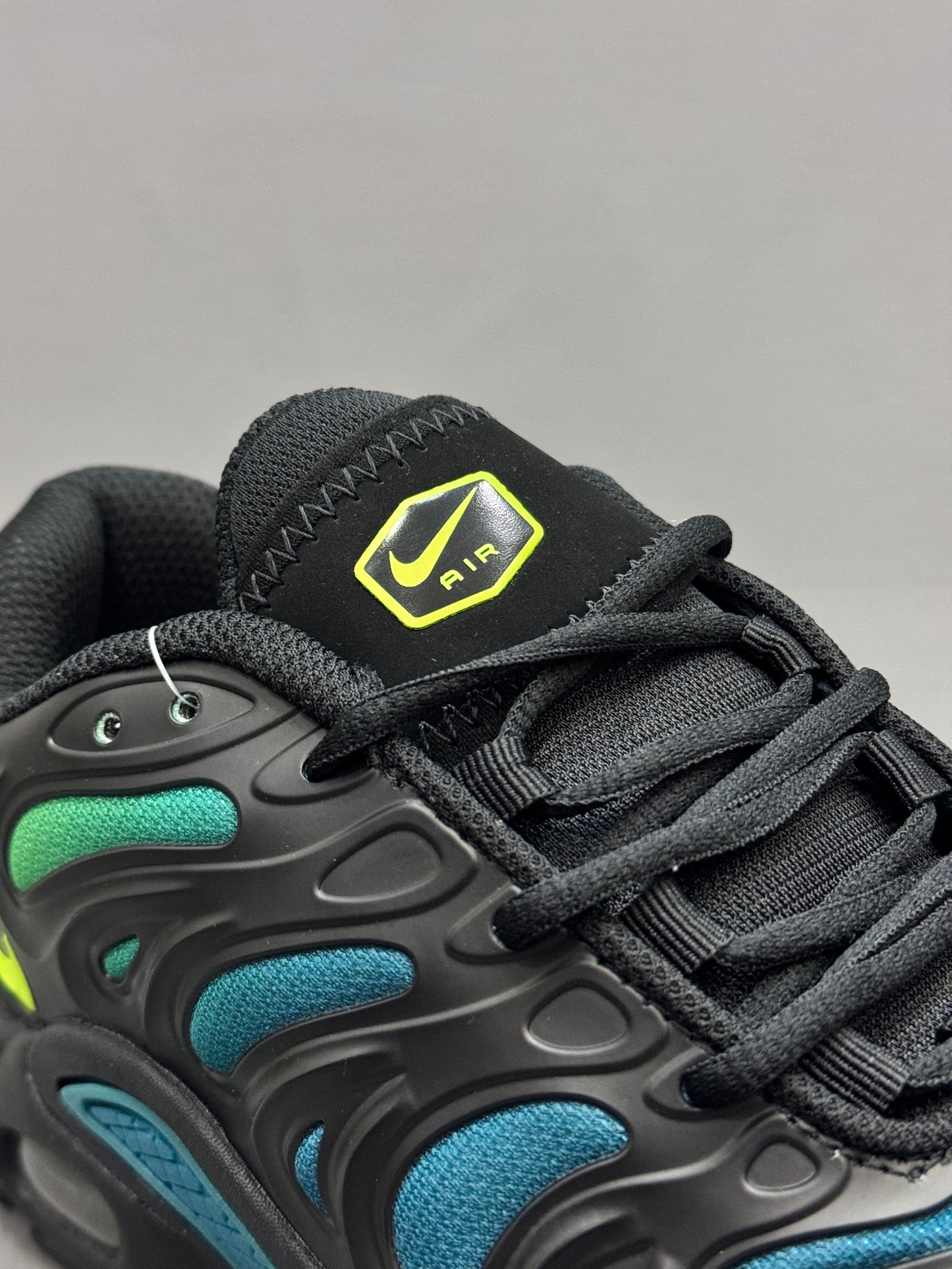 Nike Air Max Plus Drift