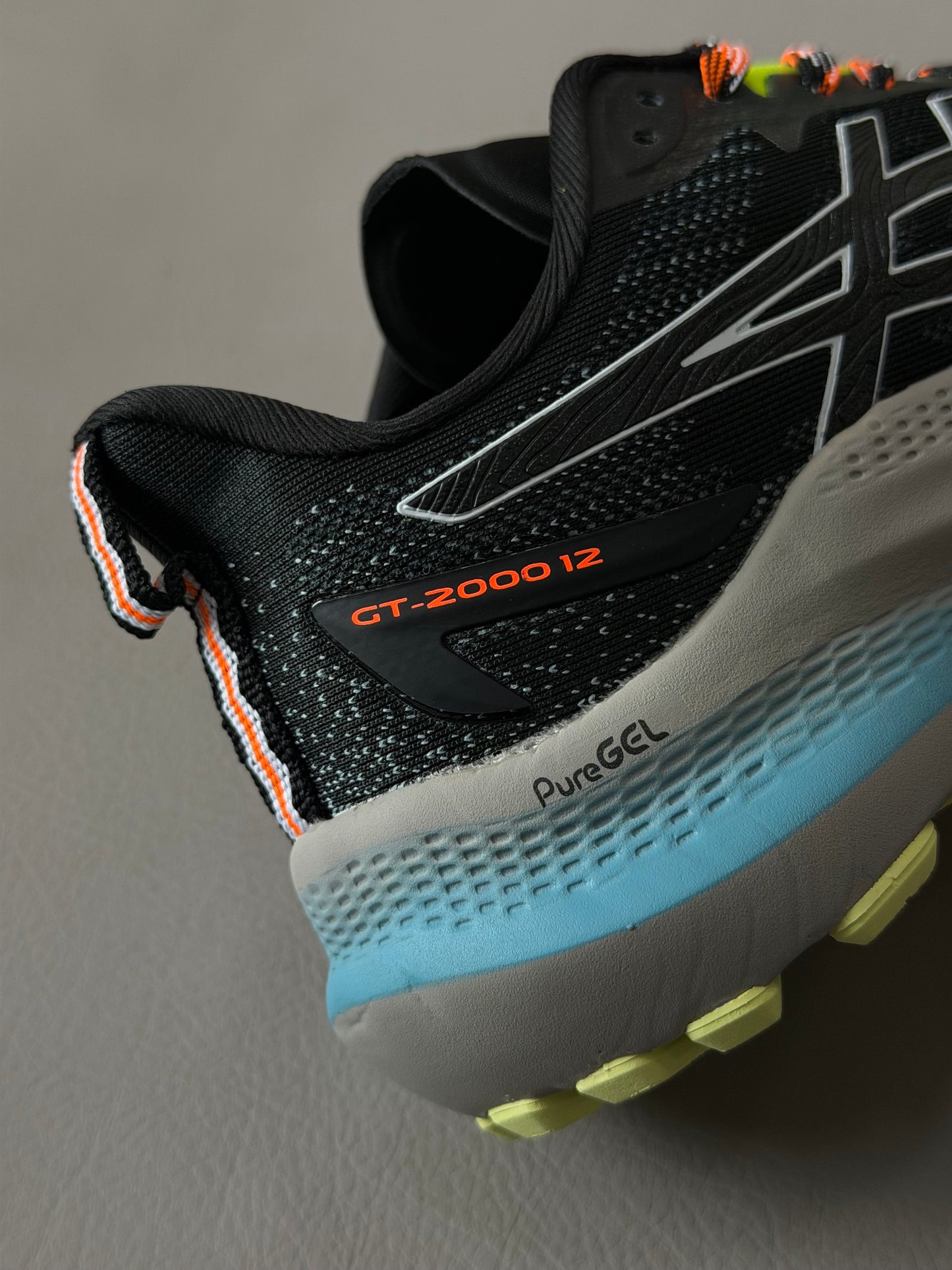 Asics GT 2000