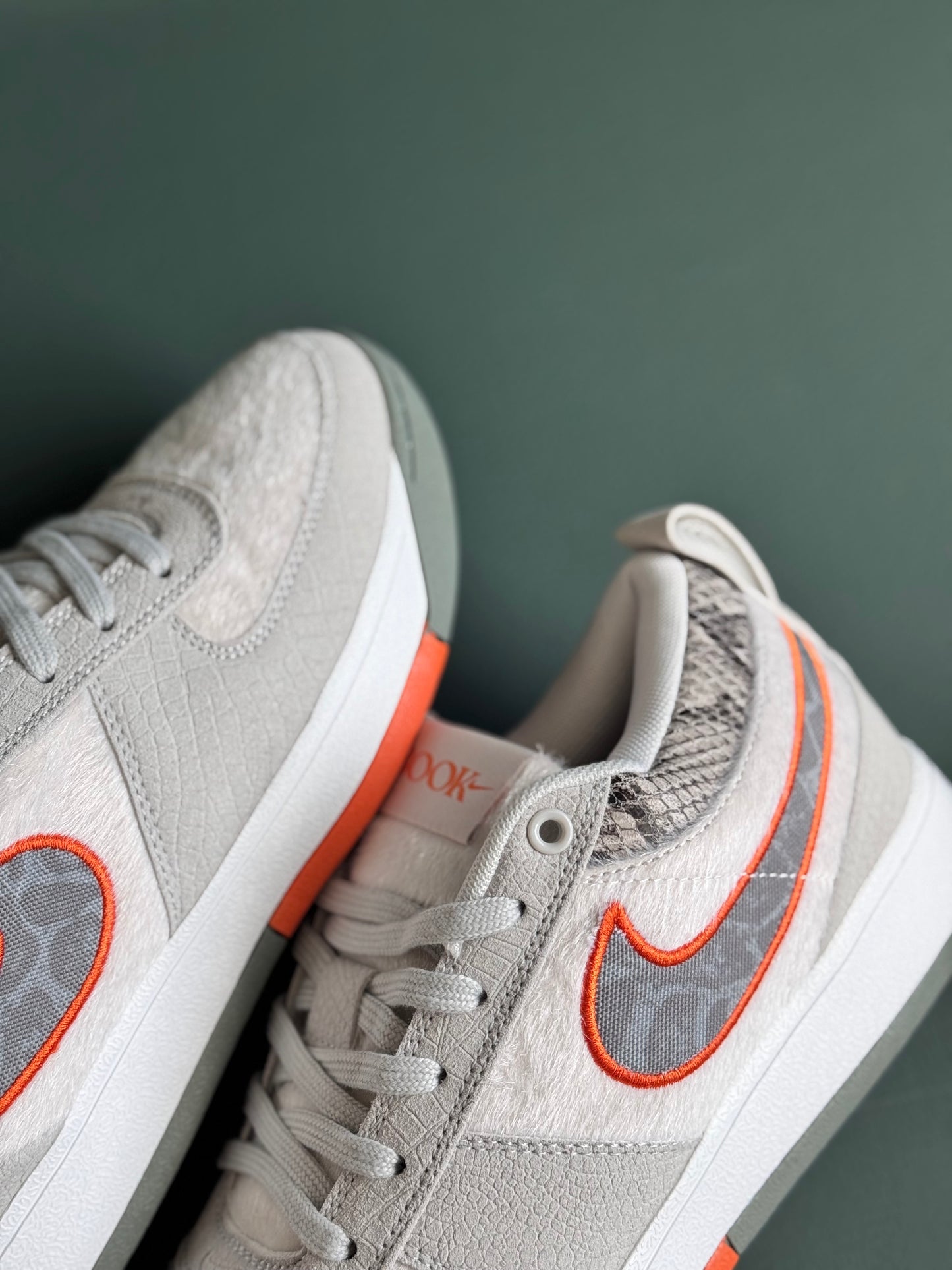 Nike Book 1