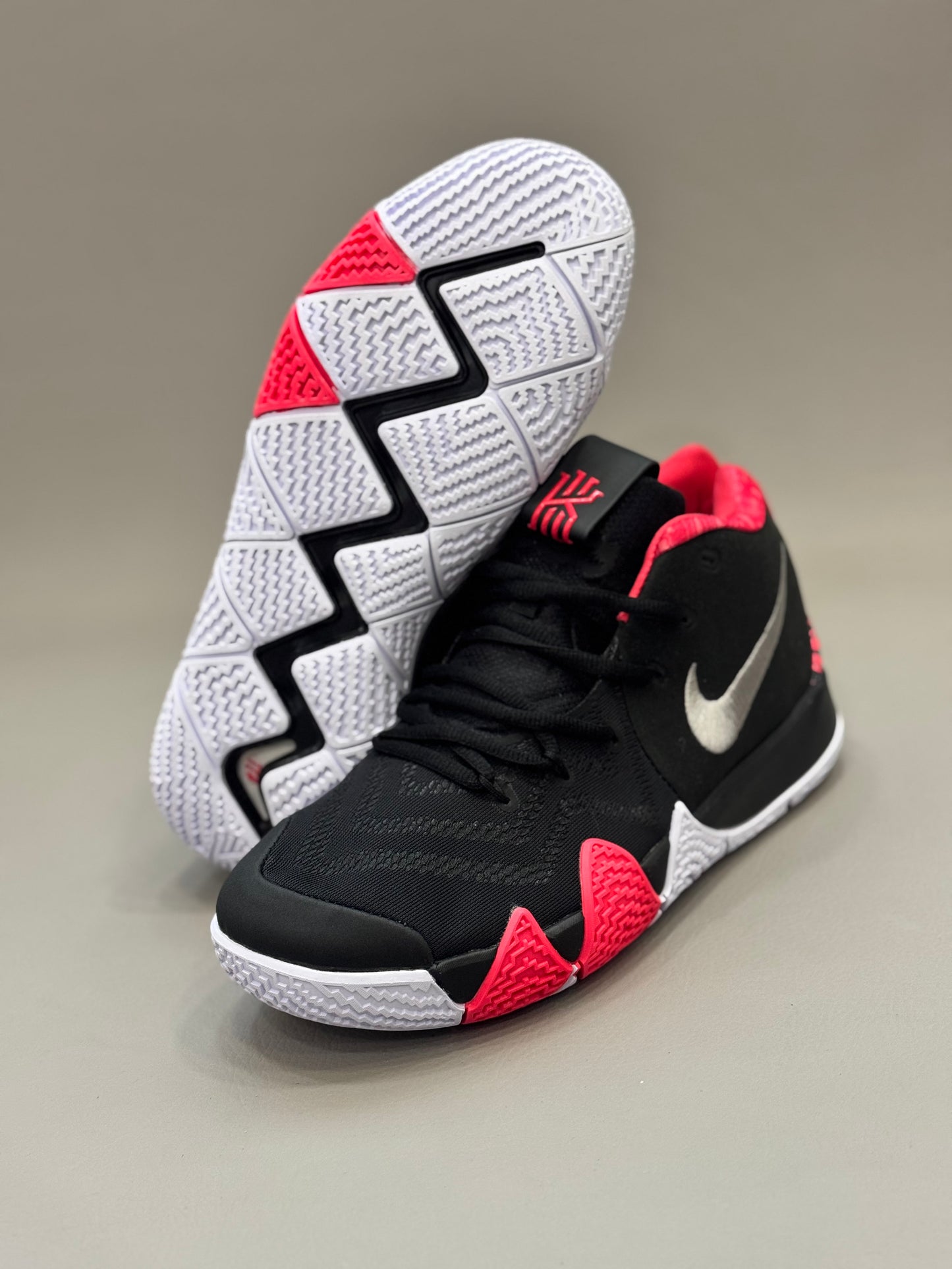 Nike Kyrie 4