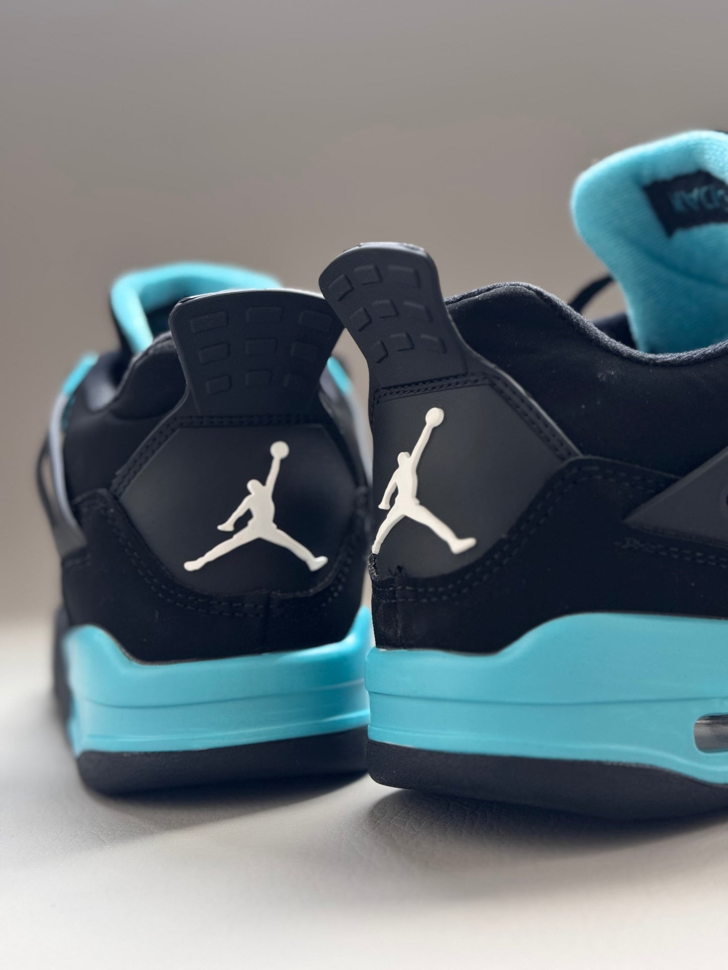 Air Jordan 4