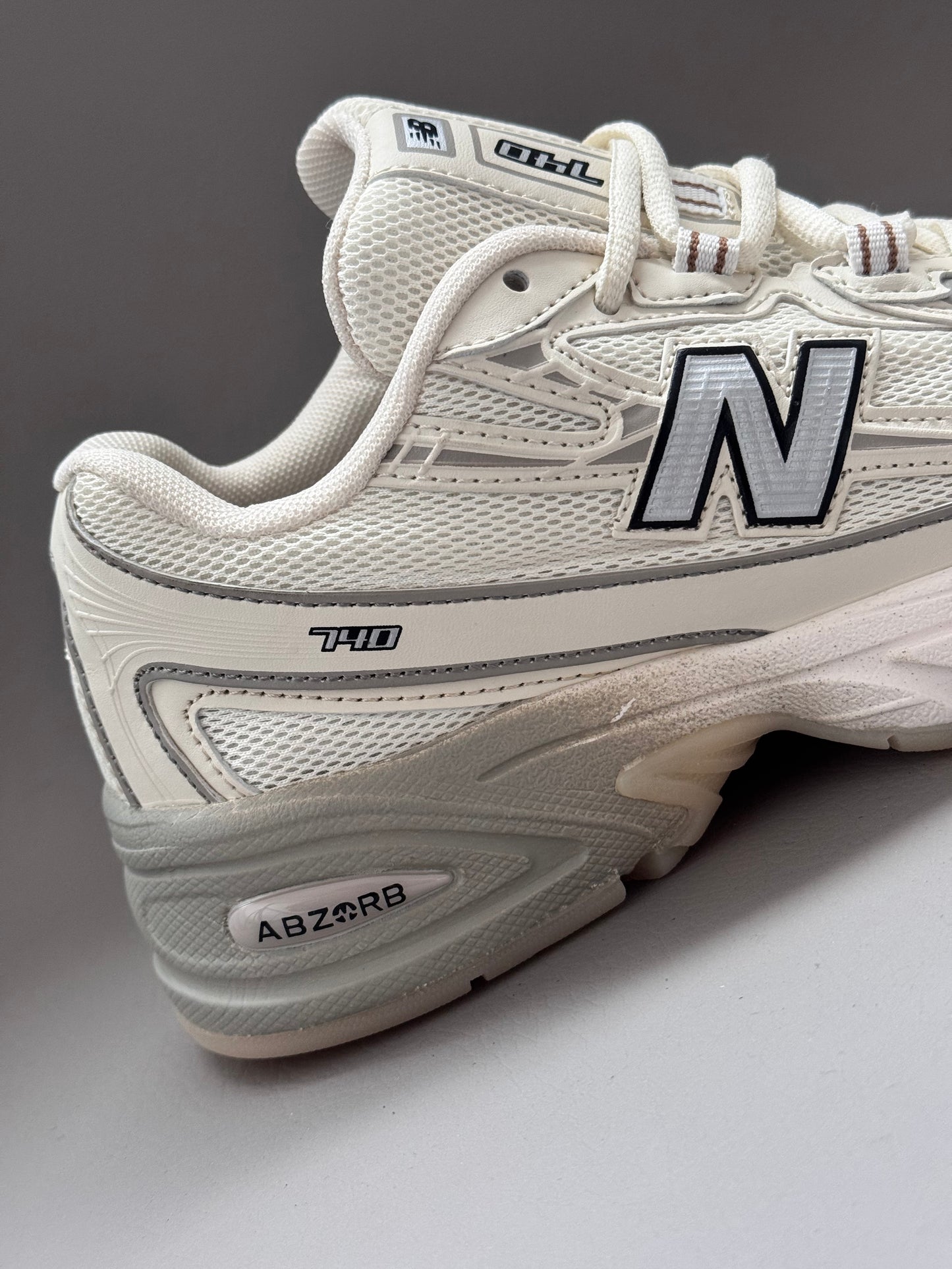 New Balance 740v2