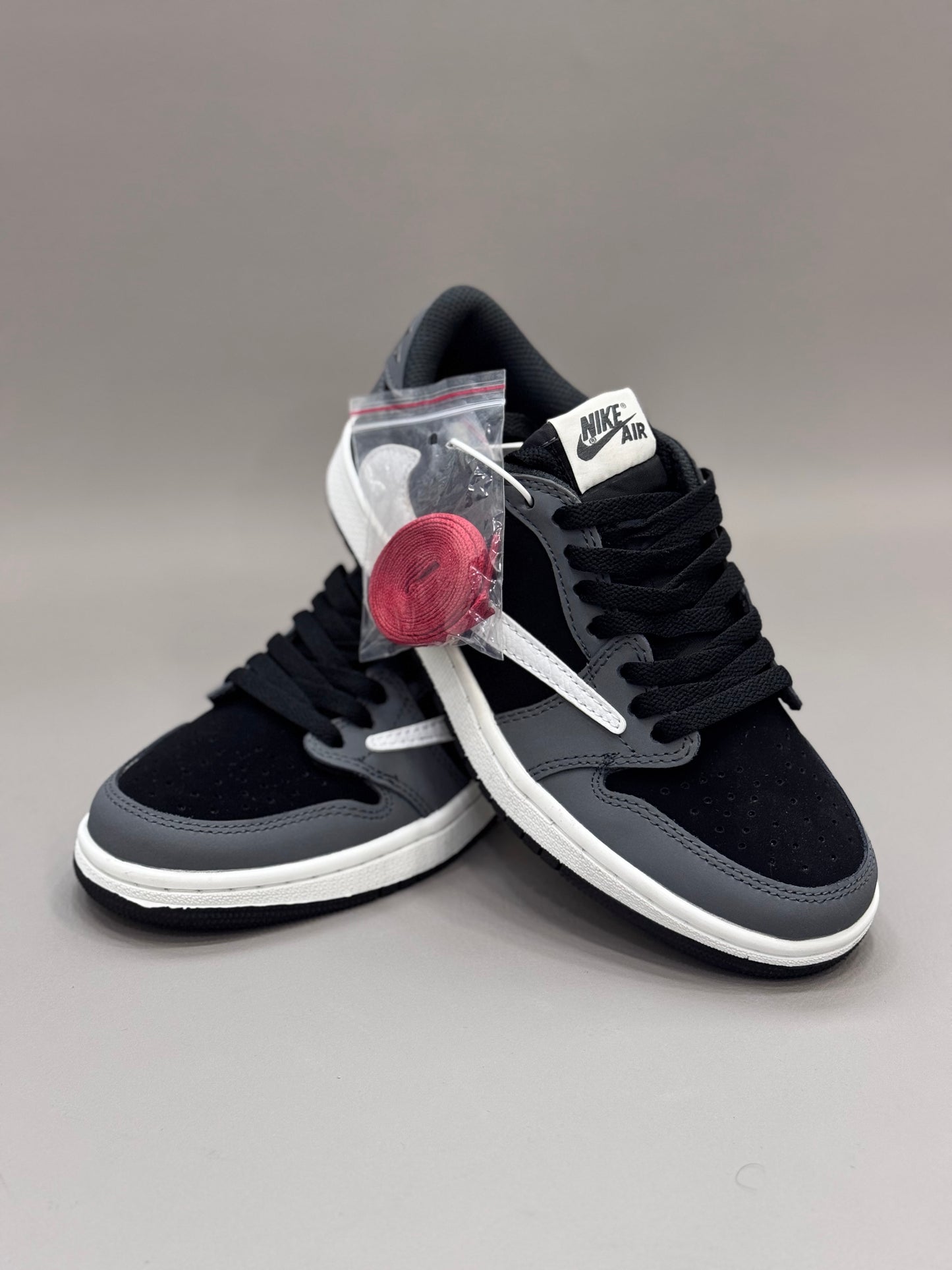 Air Jordan 1 Low x Travis
