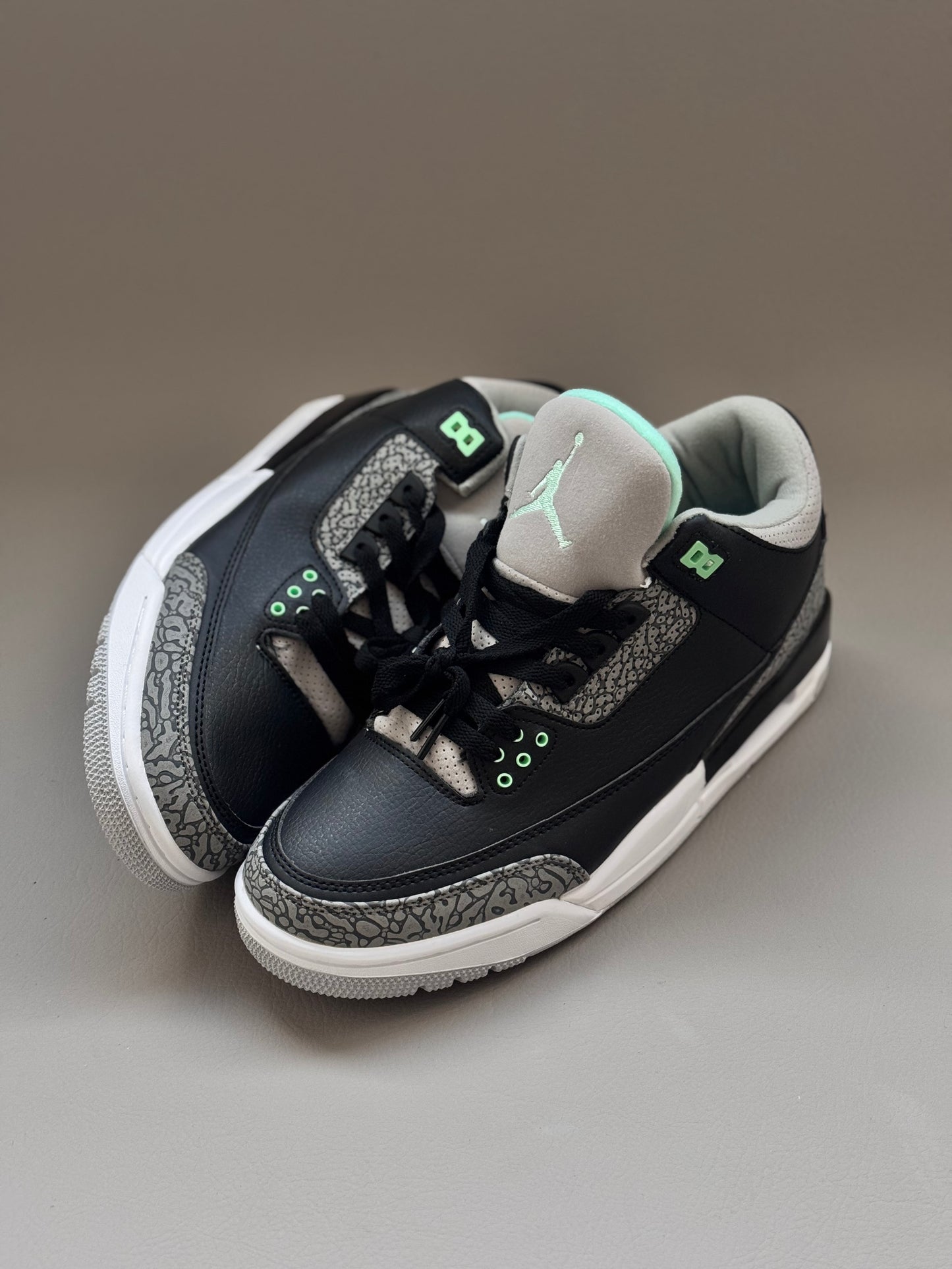 Air Jordan 3 Green Glow