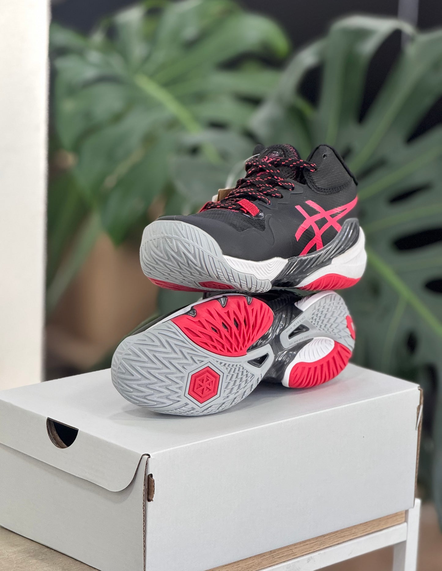 Asics Metarise Black Electic Red