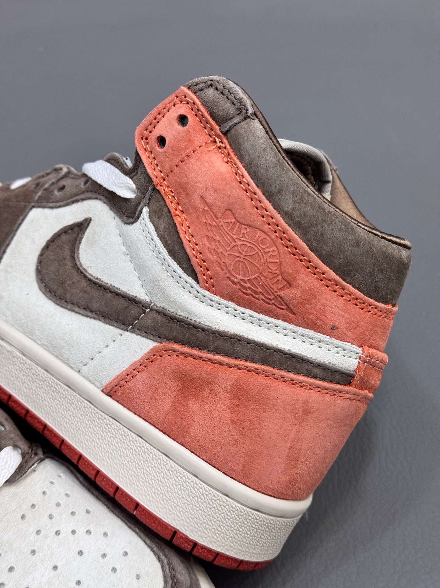 Air Jordan 1 High Dusted Clay