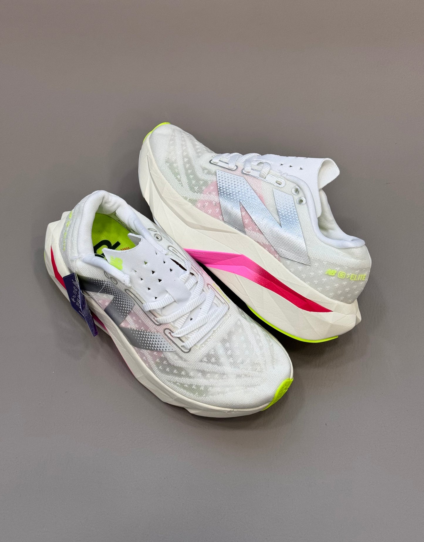 New Balance Fuelcell Supercomp