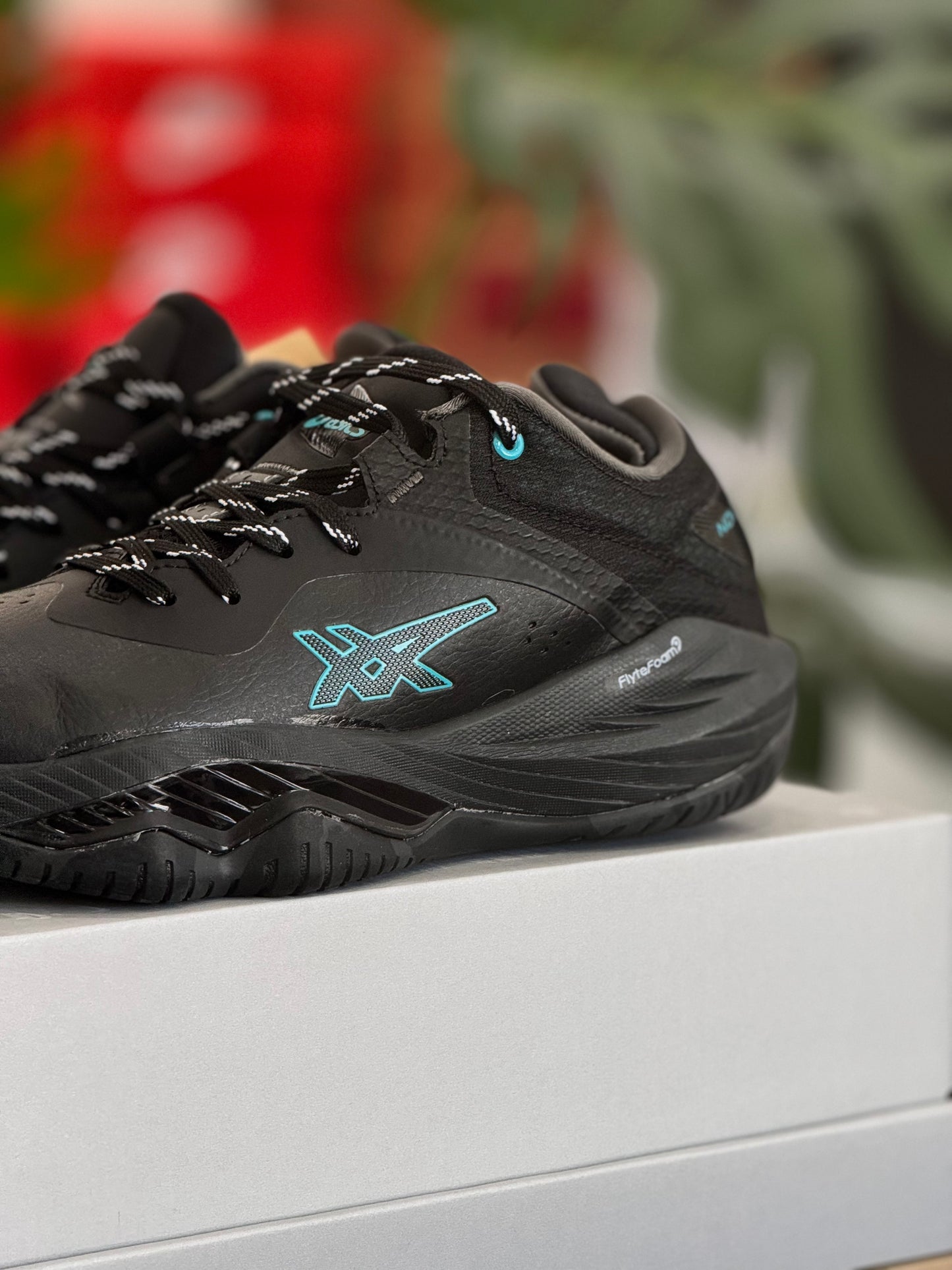 Asics Nova Surge