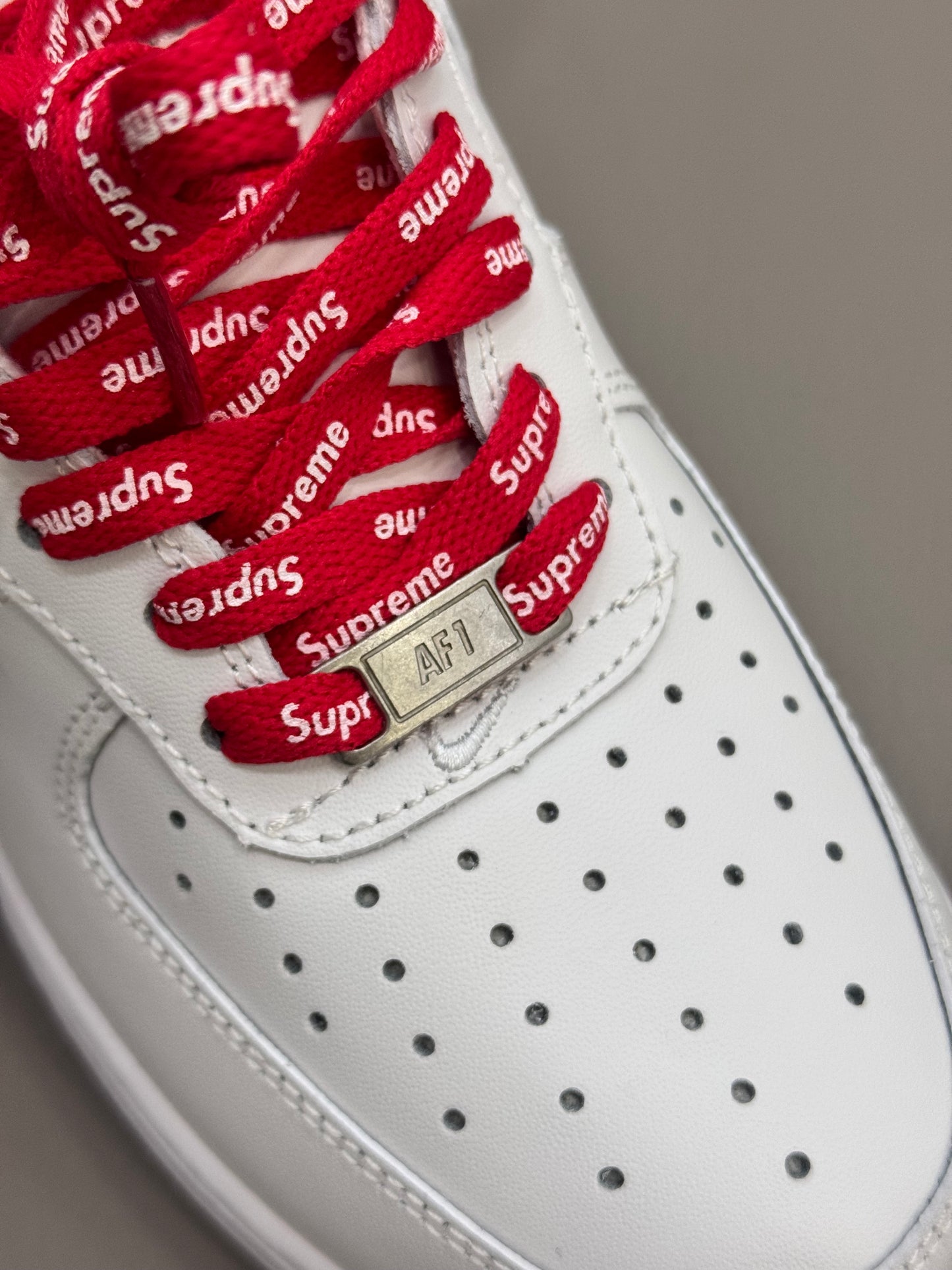 Nike Air Force 1 x Supreme