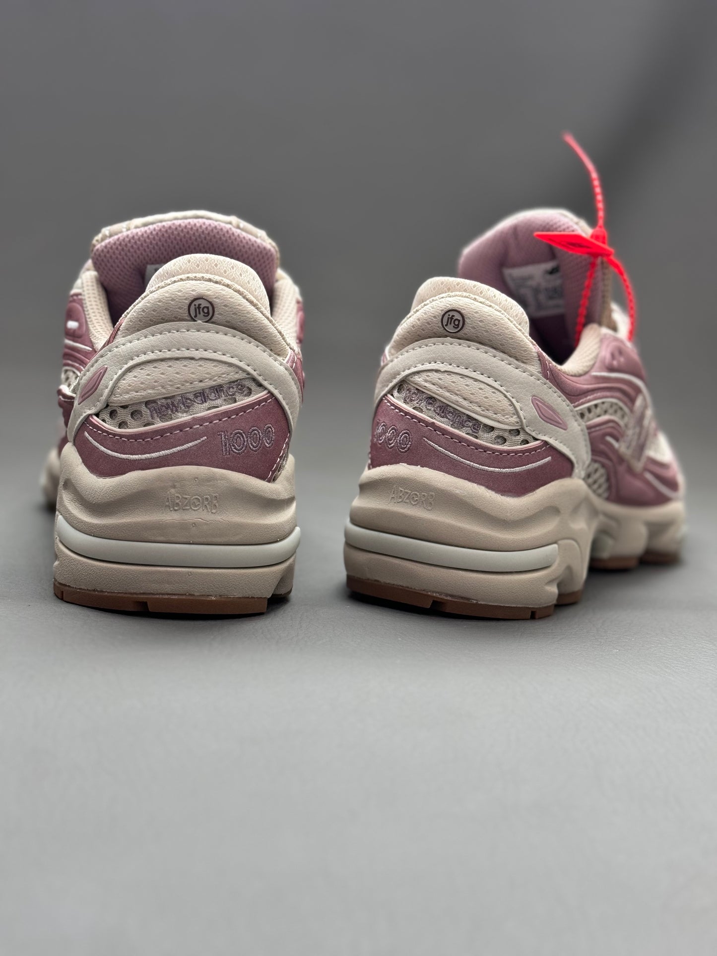 New Balance 1000