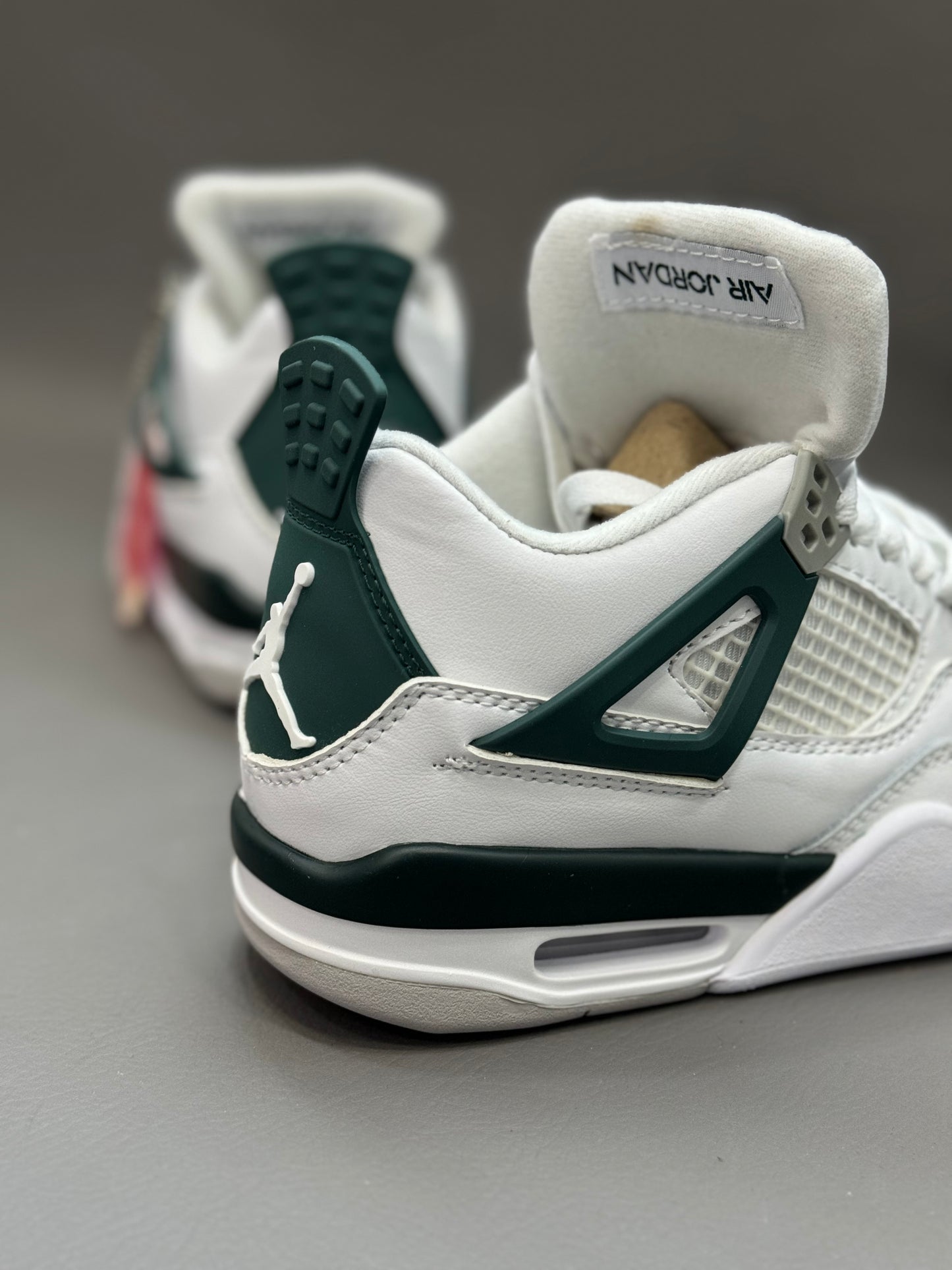 Air Jordan 4