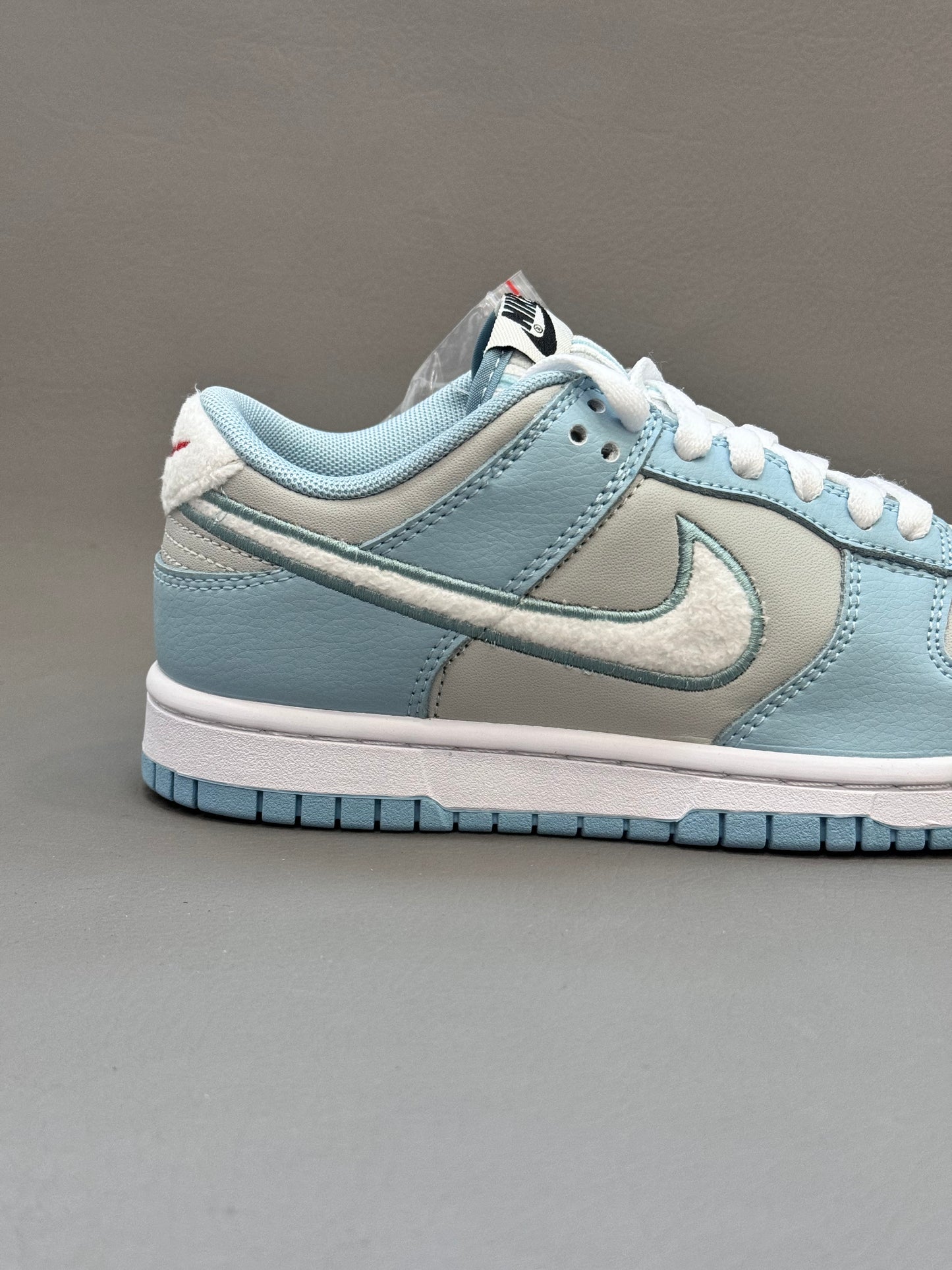 Nike Dunk Low Retro Fleece Swoosh Worn Blue
