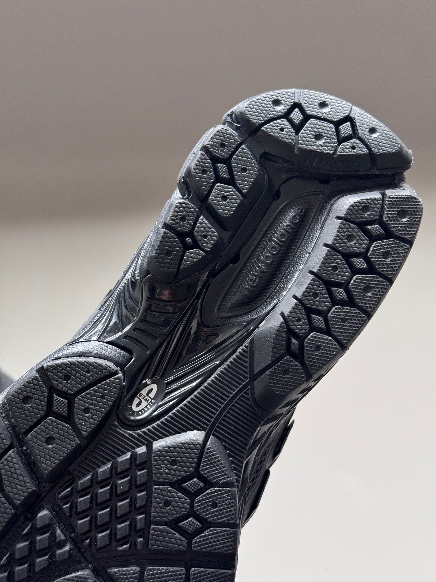 New Balance 1906W Black Silver Metallic