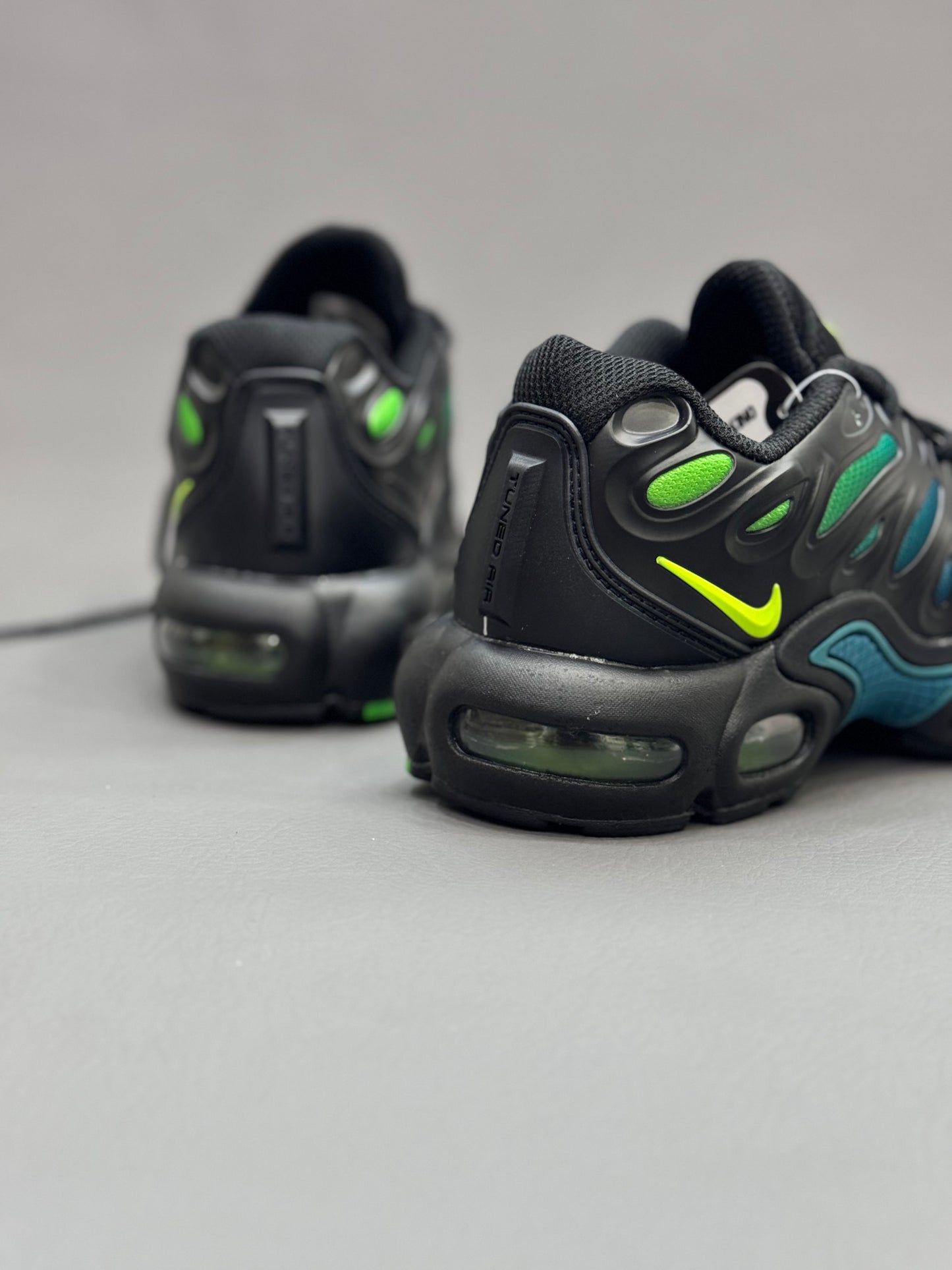 Nike Air Max Plus Drift