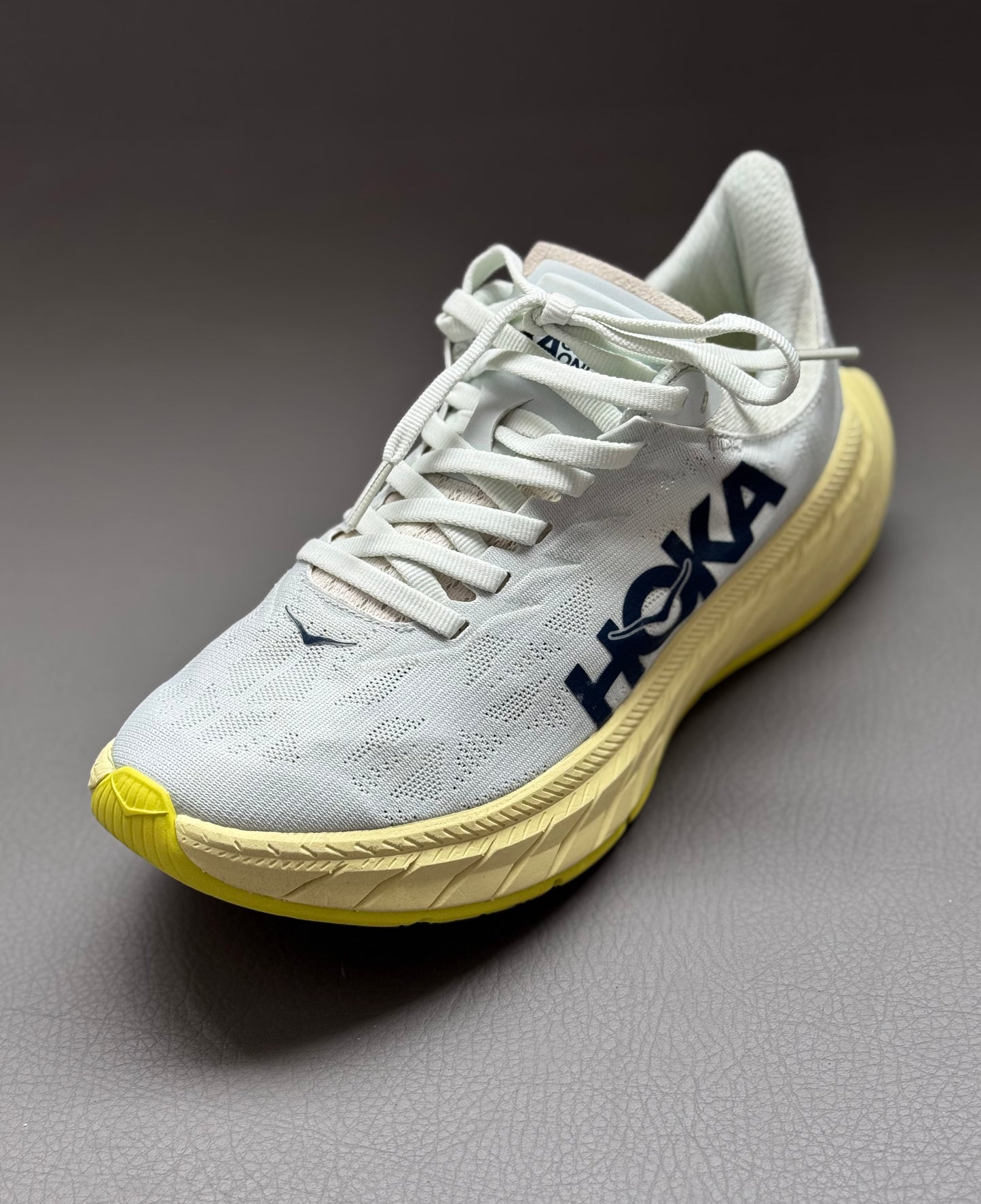 Hoka Challenger