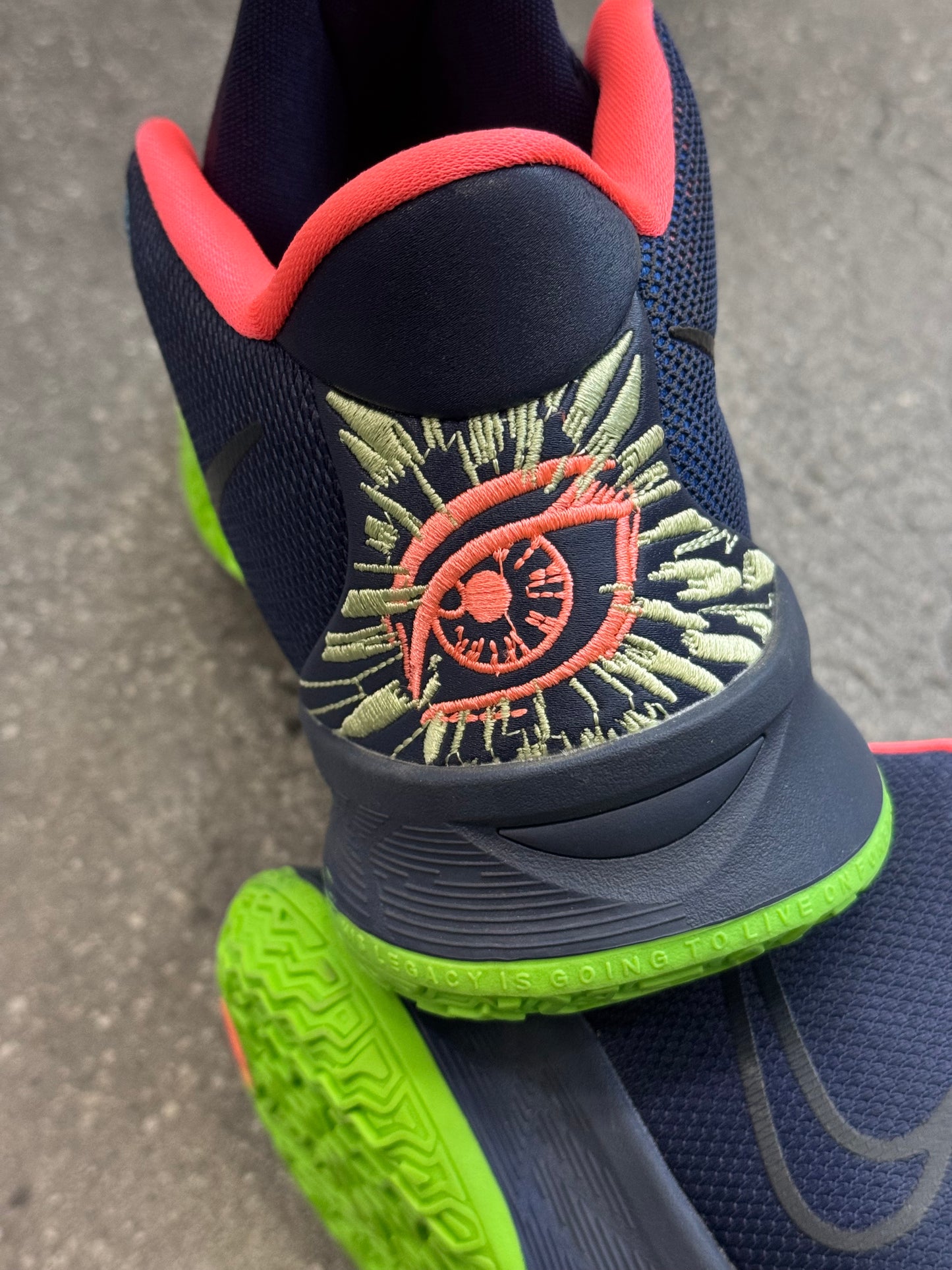 Nike Kyrie 7