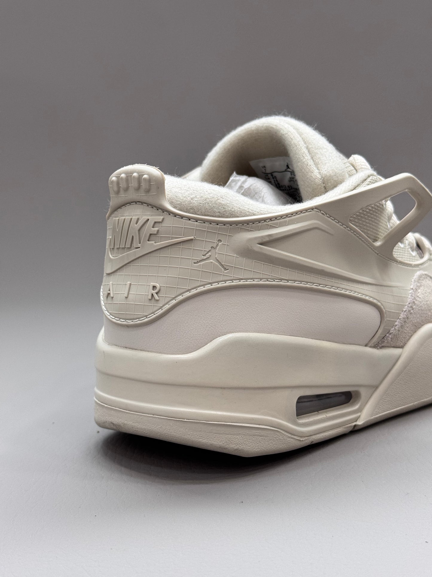 Air Jordan 4 RM