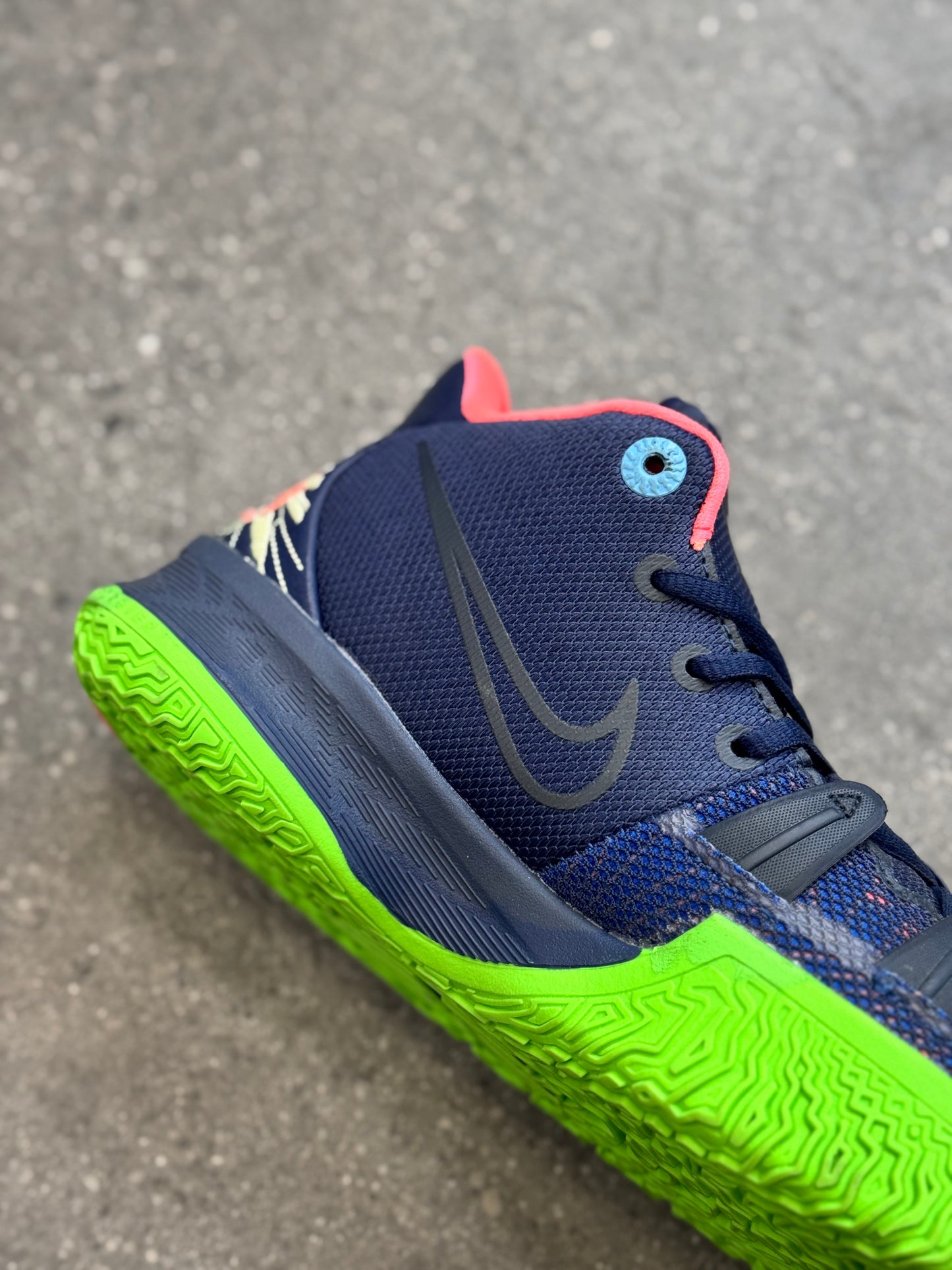 Nike Kyrie 7