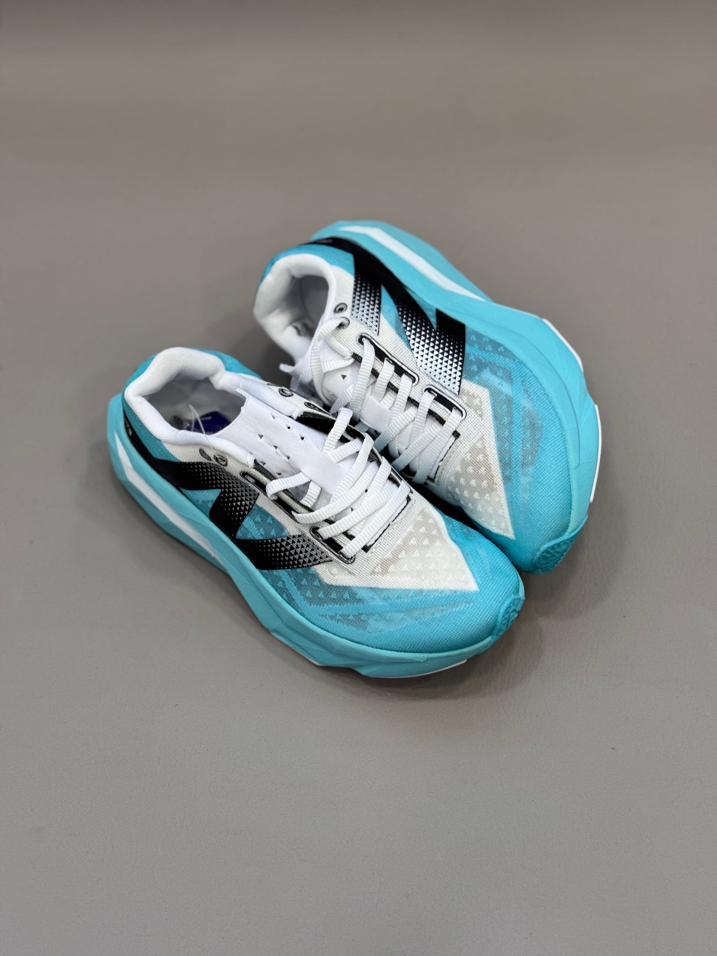 New Balance Fuelcell Supercomp
