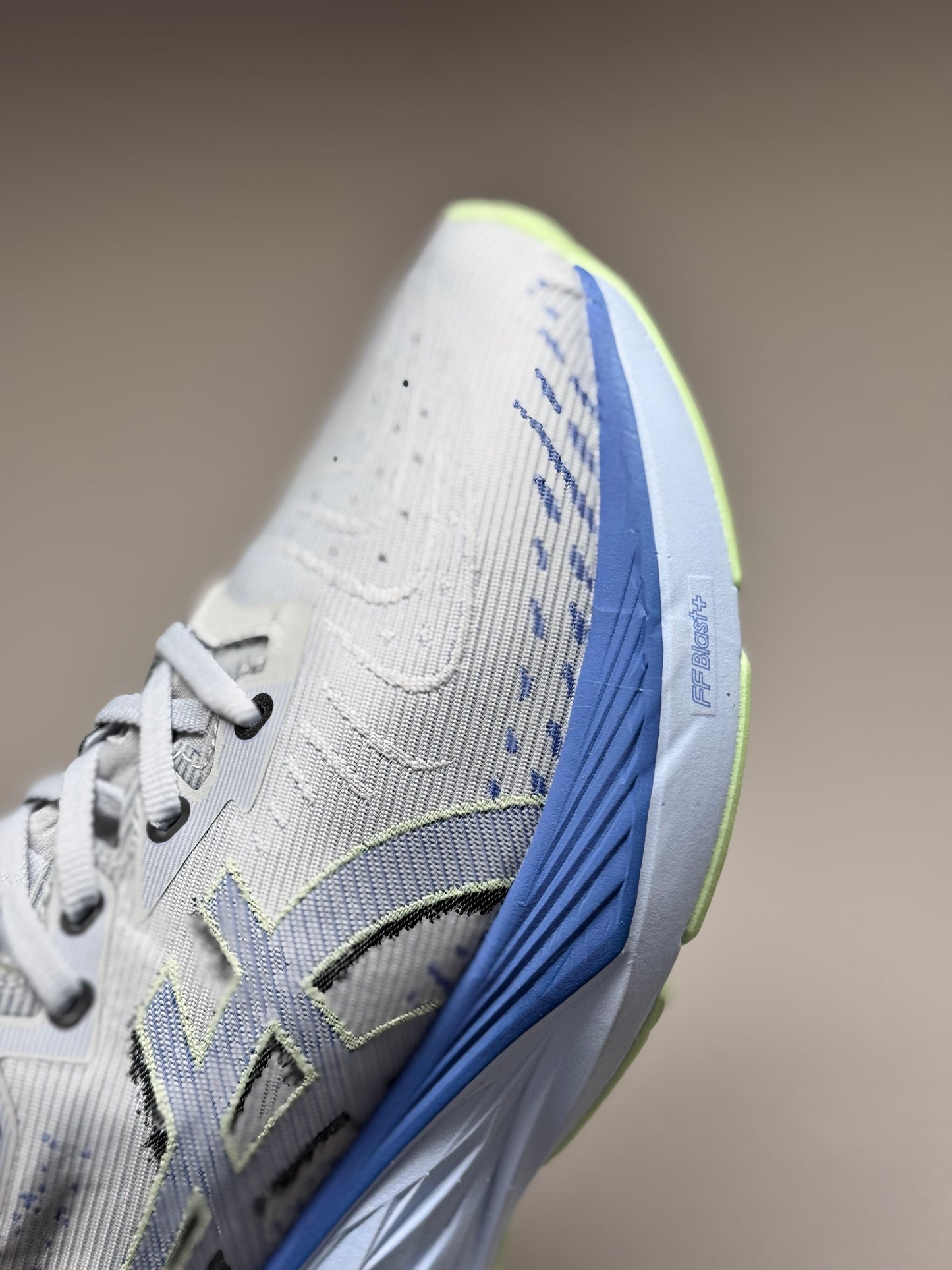 Asics Superblast 2