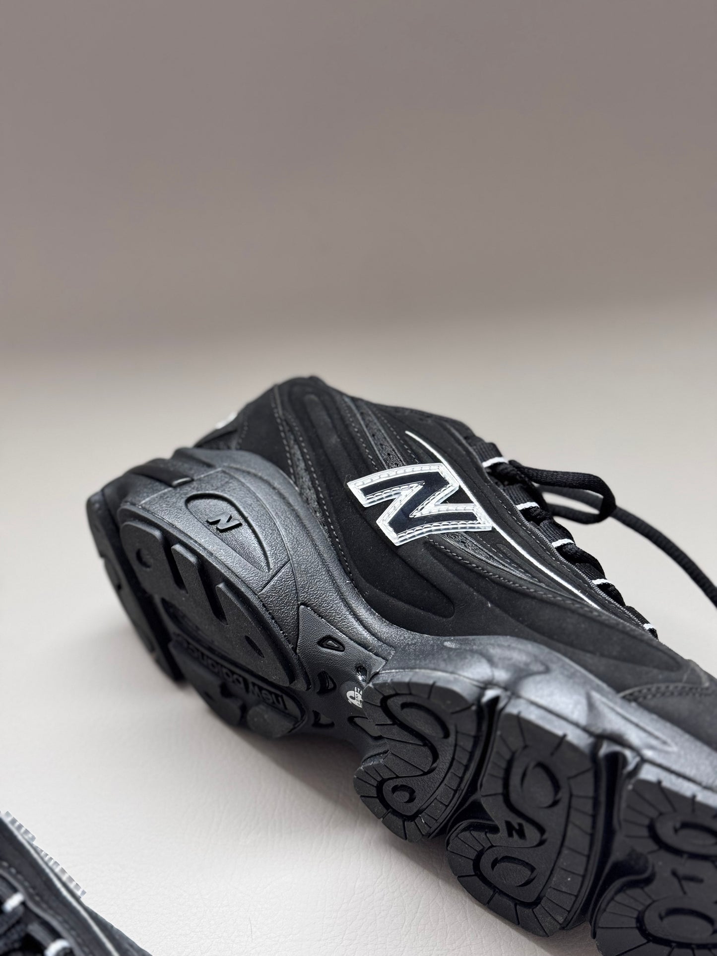 New Balance 1000