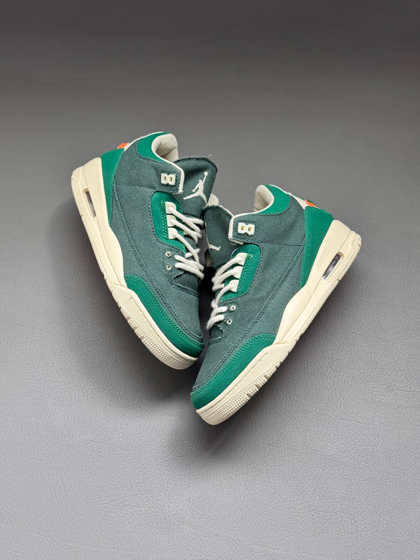 Air Jordan 3 SpNiña Chanel Abney Bicoastal