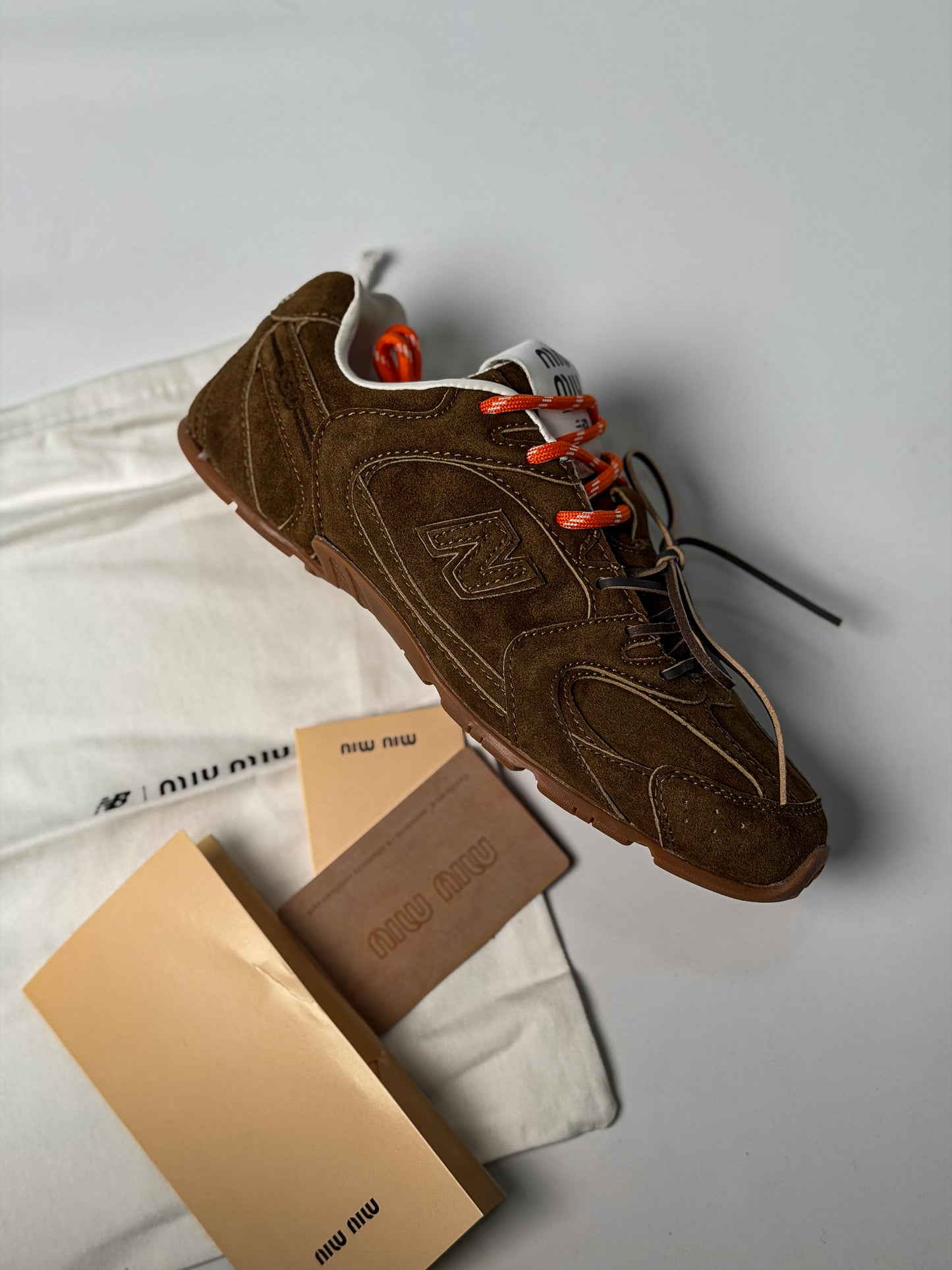 New Balance 204L Miu Miu