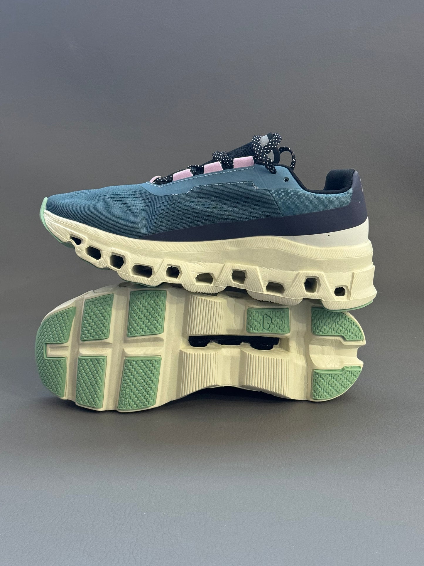 On Runing Cloudmonster