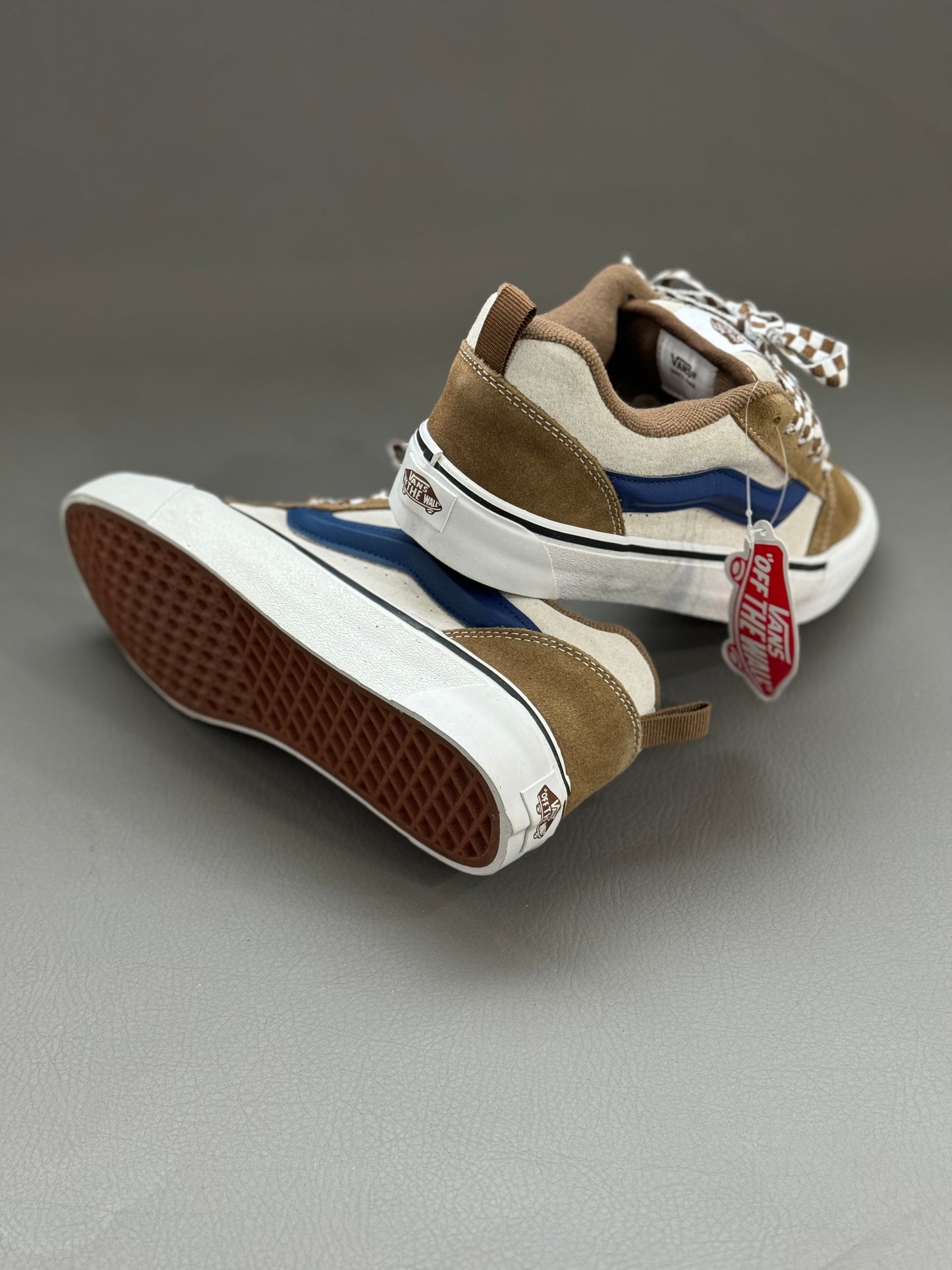 Vans Knu