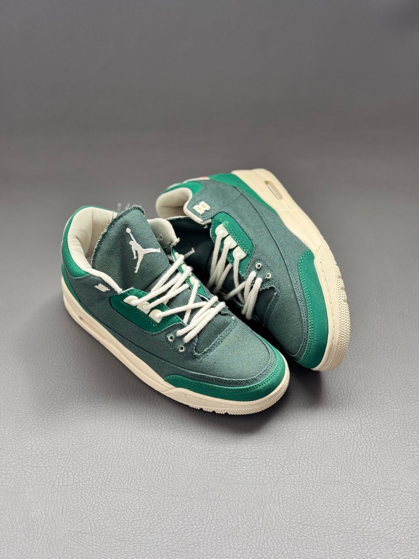Air Jordan 3 SpNiña Chanel Abney Bicoastal