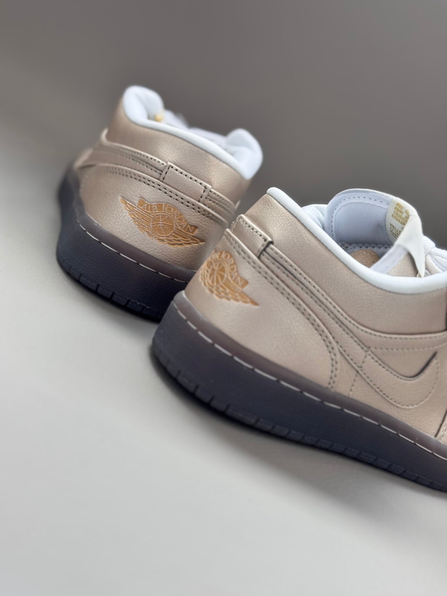 Air Jordan 1 Low Merallic Zinc