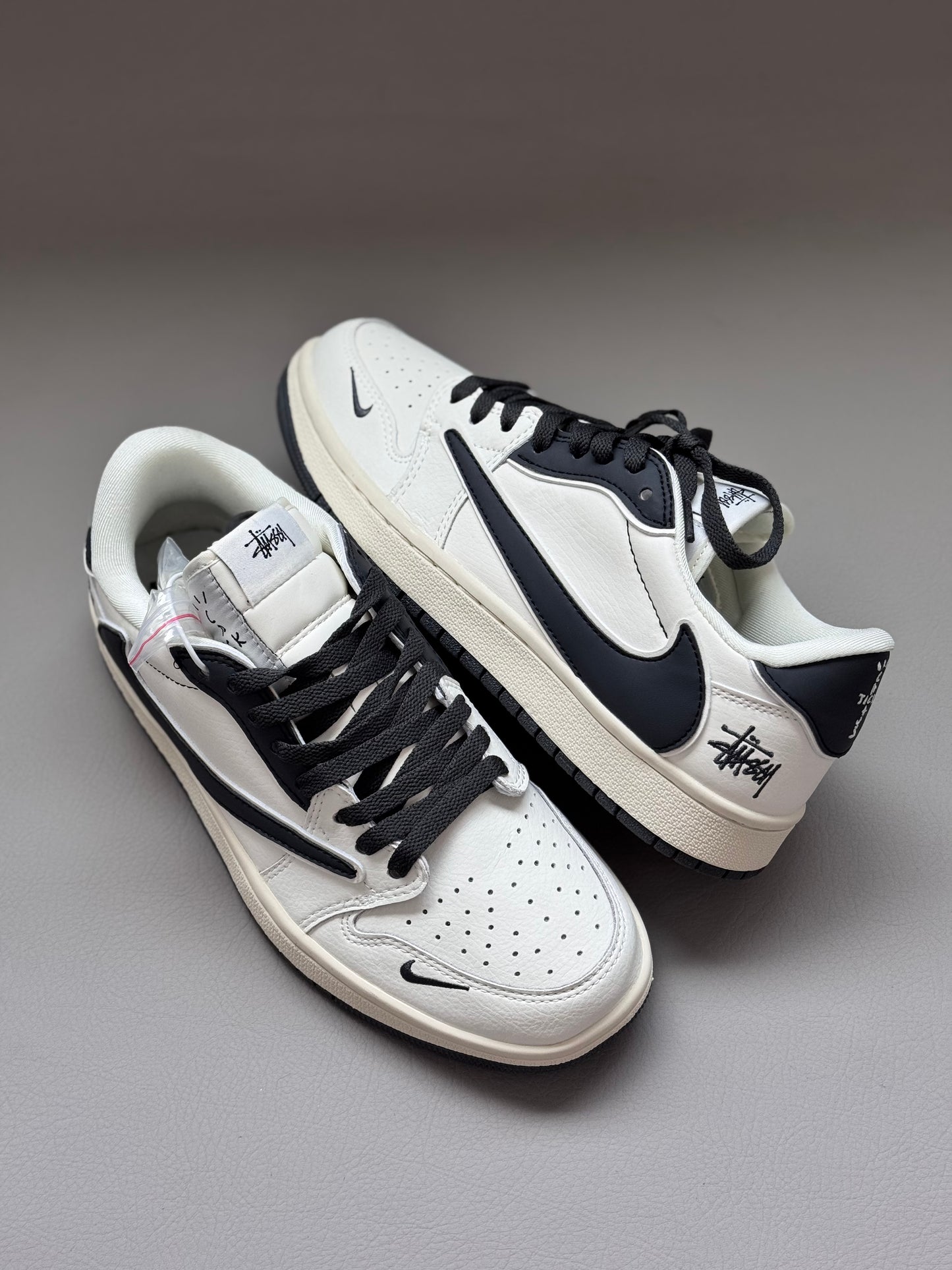 Air Jordan 1 Low